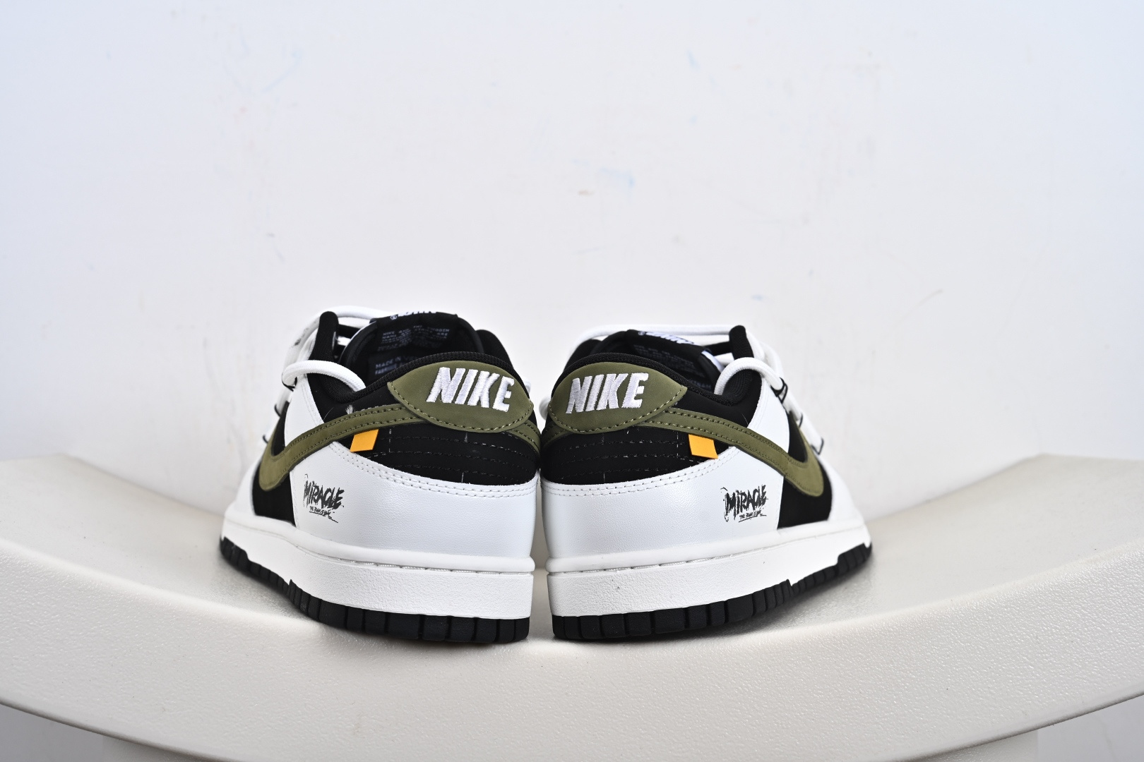 260 Nike Dunk Low 寻迹使者 黑白 当定制画笔蘸取反转勇气 WG0414-024