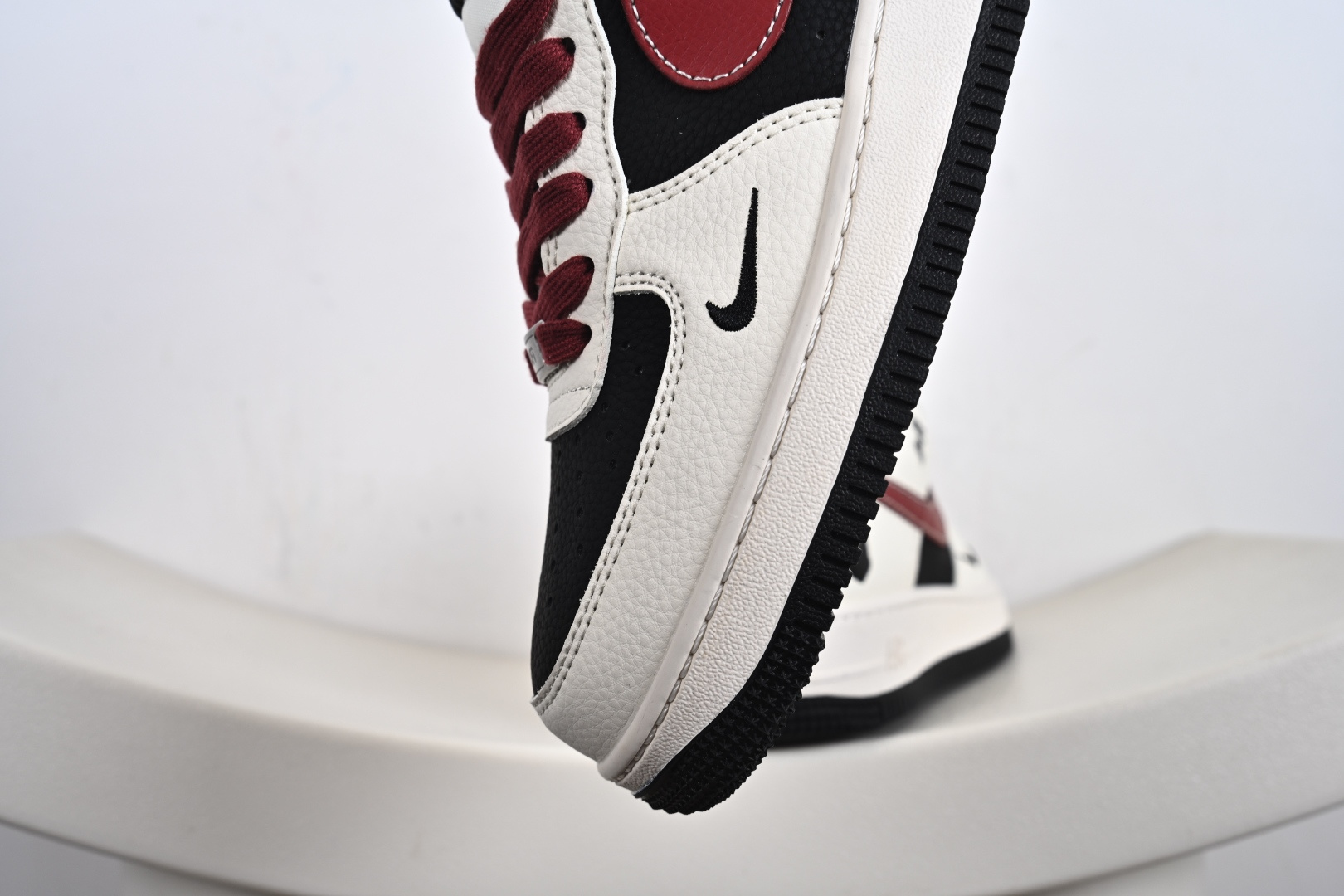 240 Bape x Nike Air Force 1 米黑拼接酒红 QW5836-007-Chinese UA Cheap High Quatity Brand Clothes Bags handbags Sneakers wholesale wholesaler seller from China Factory suppliers Fashion Clothing Shoes best Quality Beautiful Price 240 Bape x Nike Air Force 1 米黑拼接酒红 QW5836-007