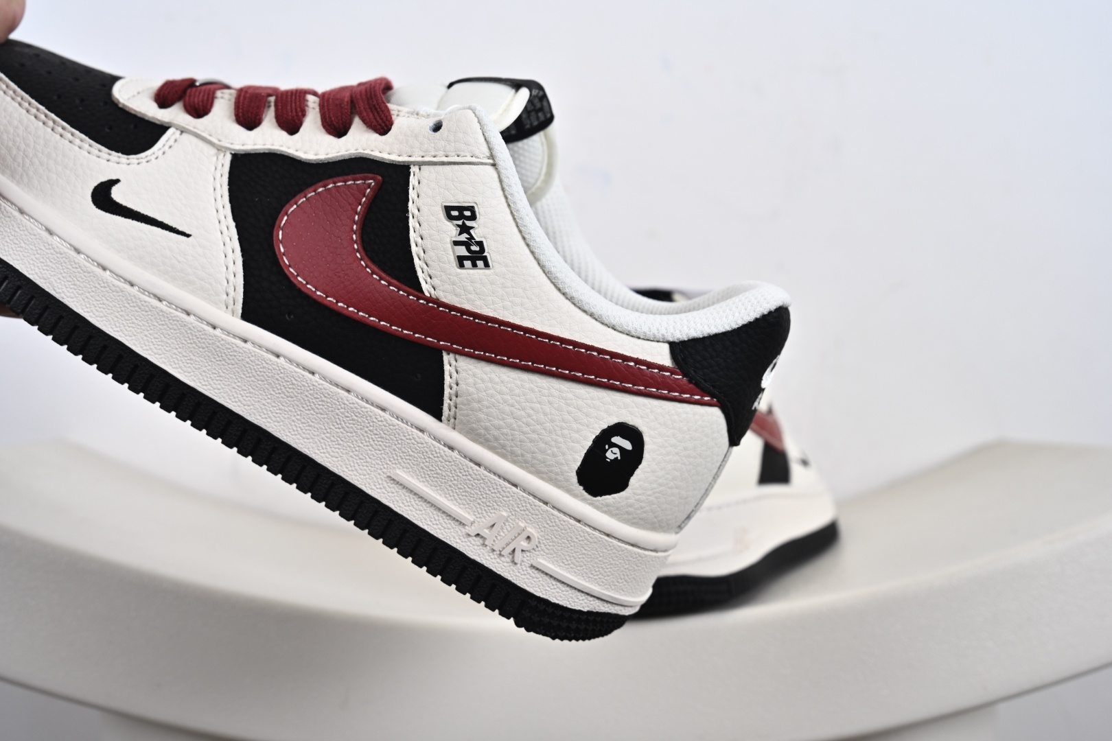 240 Bape x Nike Air Force 1 米黑拼接酒红 QW5836-007-Chinese UA Cheap High Quatity Brand Clothes Bags handbags Sneakers wholesale wholesaler seller from China Factory suppliers Fashion Clothing Shoes best Quality Beautiful Price 240 Bape x Nike Air Force 1 米黑拼接酒红 QW5836-007