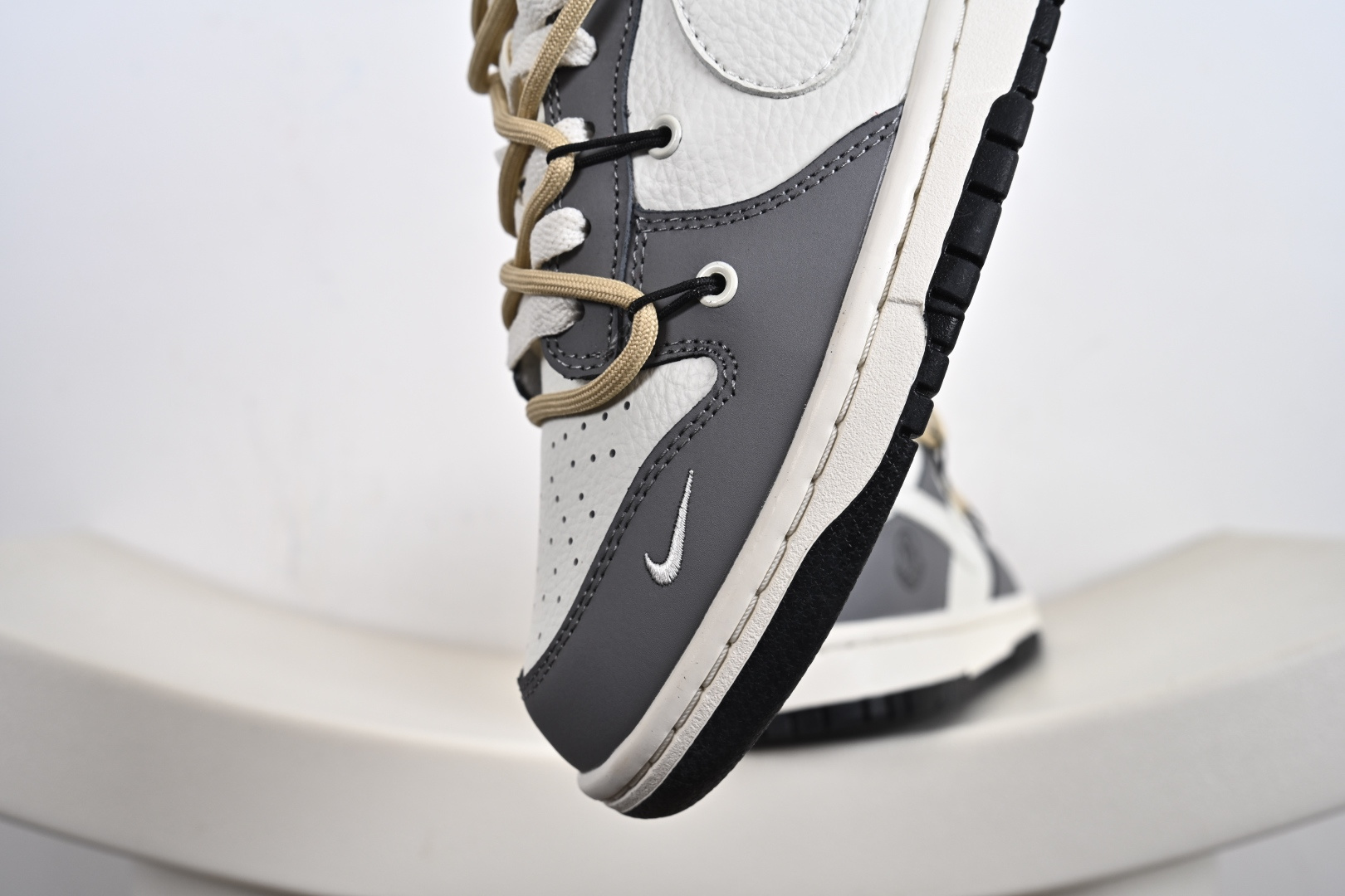 260 Nk SB Dunk Low 周年高端定制 低帮休闲板鞋 AG3702-854-Chinese UA Cheap High Quatity Brand Clothes Bags handbags Sneakers wholesale wholesaler seller from China Factory suppliers Fashion Clothing Shoes best Quality Beautiful Price 260 Nk SB Dunk Low 周年高端定制 低帮休闲板鞋 AG3702-854