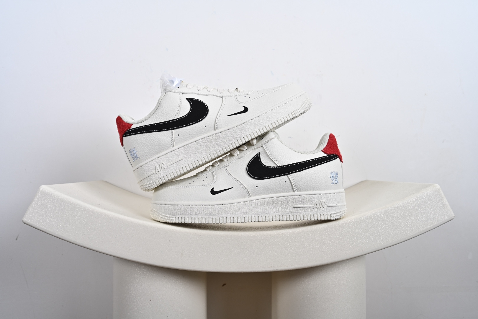 240 空军 低帮 休闲鞋 折边针车 工艺难度大 原楦头原纸板 原装鞋盒 定制五金配件 内置全掌气垫 原厂鞋底 XX3168-147