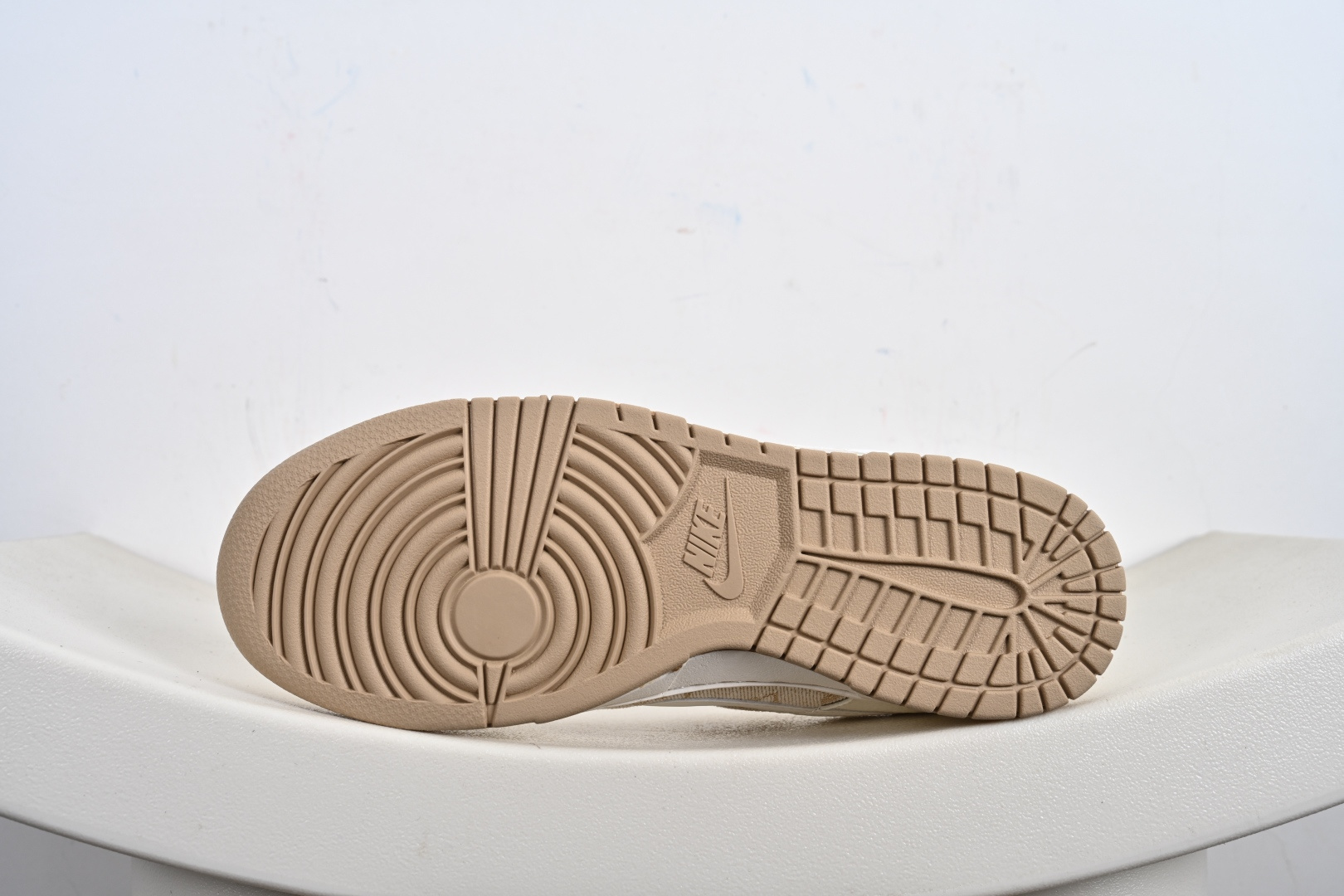 240 海外爆款限量发售!Nike SB Dunk Low“ 采用当下最流行缝线工艺 夏季百搭爆款 JP1628-025-Chinese UA Cheap High Quatity Brand Clothes Bags handbags Sneakers wholesale wholesaler seller from China Factory suppliers Fashion Clothing Shoes best Quality Beautiful Price 240 海外爆款限量发售!Nike SB Dunk Low“ 采用当下最流行缝线工艺 夏季百搭爆款 JP1628-025