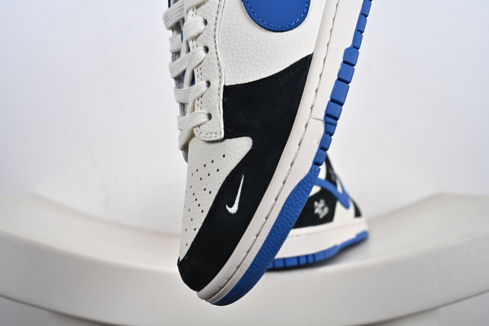 240 Nike SB Dunk Low 中八式周年高端定制 低帮休闲板鞋 FX1588-301-Chinese UA Cheap High Quatity Brand Clothes Bags handbags Sneakers wholesale wholesaler seller from China Factory suppliers Fashion Clothing Shoes best Quality Beautiful Price 240 Nike SB Dunk Low 中八式周年高端定制 低帮休闲板鞋 FX1588-301