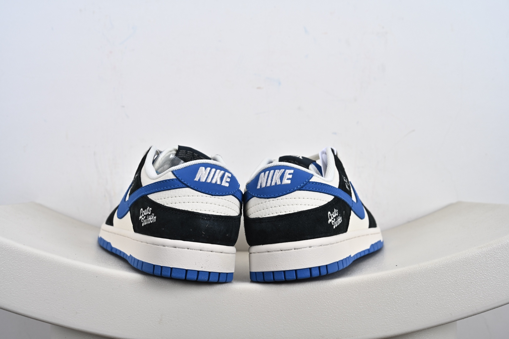 240 Nike SB Dunk Low 中八式周年高端定制 低帮休闲板鞋 FX1588-301-Chinese UA Cheap High Quatity Brand Clothes Bags handbags Sneakers wholesale wholesaler seller from China Factory suppliers Fashion Clothing Shoes best Quality Beautiful Price 240 Nike SB Dunk Low 中八式周年高端定制 低帮休闲板鞋 FX1588-301