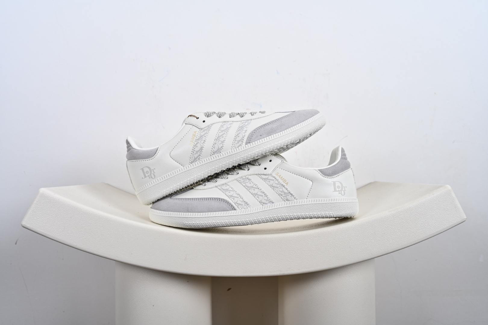 200 adidas SAMBA OG 德训鞋 高端定制桑巴系列 XR005