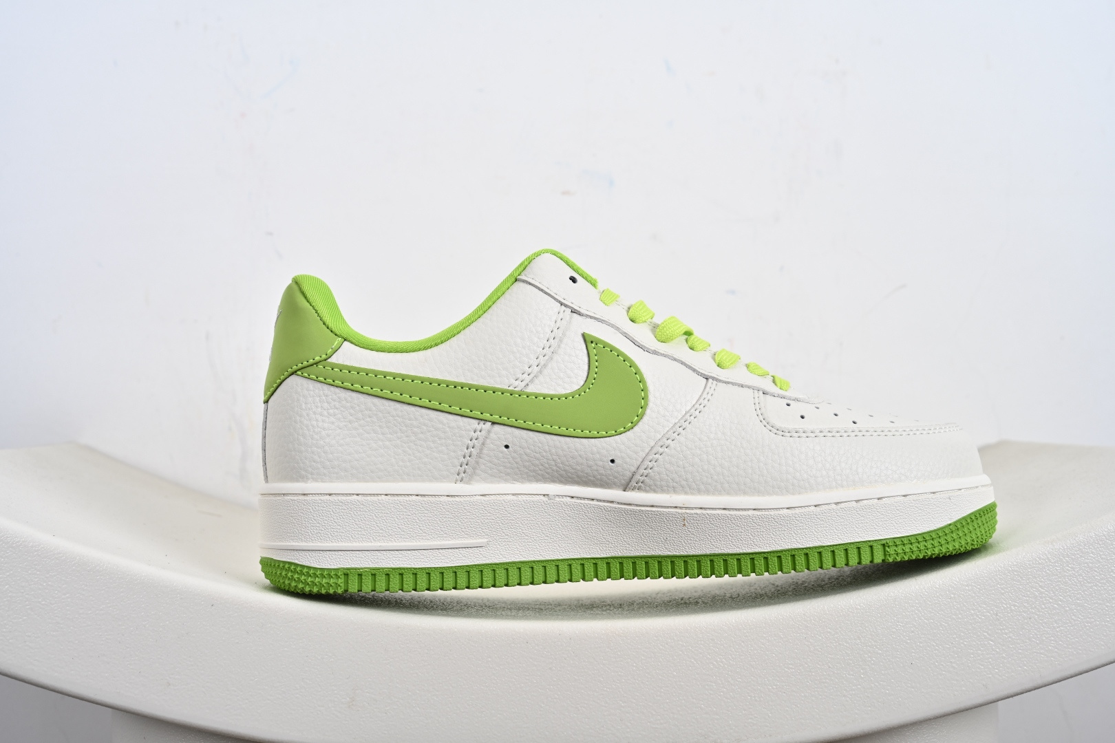 240 空军 低帮 休闲鞋 XX3168-147-Chinese UA Cheap High Quatity Brand Clothes Bags handbags Sneakers wholesale wholesaler seller from China Factory suppliers Fashion Clothing Shoes best Quality Beautiful Price 240 空军 低帮 休闲鞋 XX3168-147