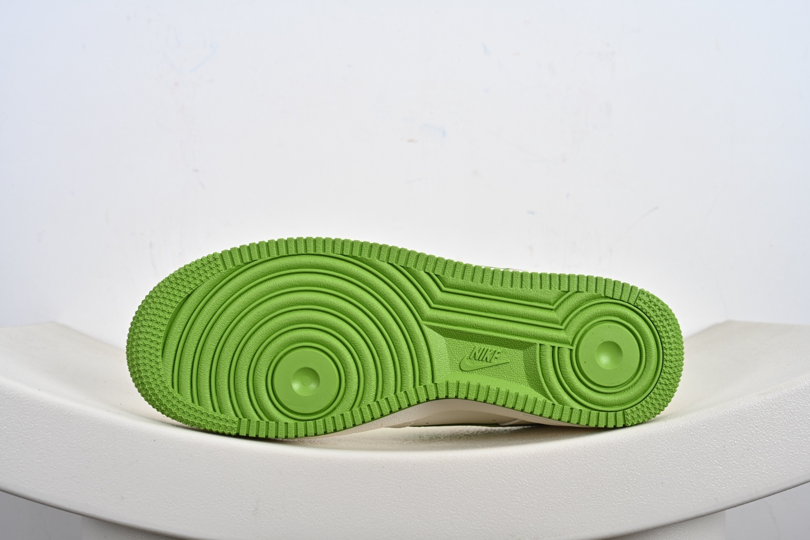 240 空军 低帮 休闲鞋 XX3168-147-Chinese UA Cheap High Quatity Brand Clothes Bags handbags Sneakers wholesale wholesaler seller from China Factory suppliers Fashion Clothing Shoes best Quality Beautiful Price 240 空军 低帮 休闲鞋 XX3168-147