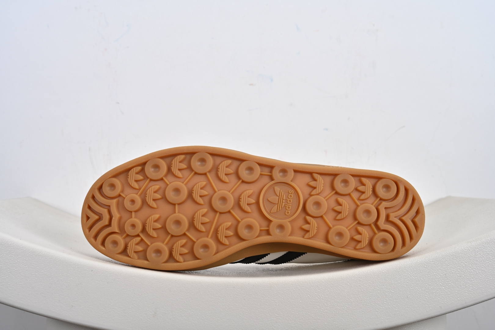 200 adidas Originals Gazelle INdoor 新年 发财 三叶草休闲防滑耐磨低帮板鞋 CH6336-719-Chinese UA Cheap High Quatity Brand Clothes Bags handbags Sneakers wholesale wholesaler seller from China Factory suppliers Fashion Clothing Shoes best Quality Beautiful Price 200 adidas Originals Gazelle INdoor 新年 发财 三叶草休闲防滑耐磨低帮板鞋 CH6336-719