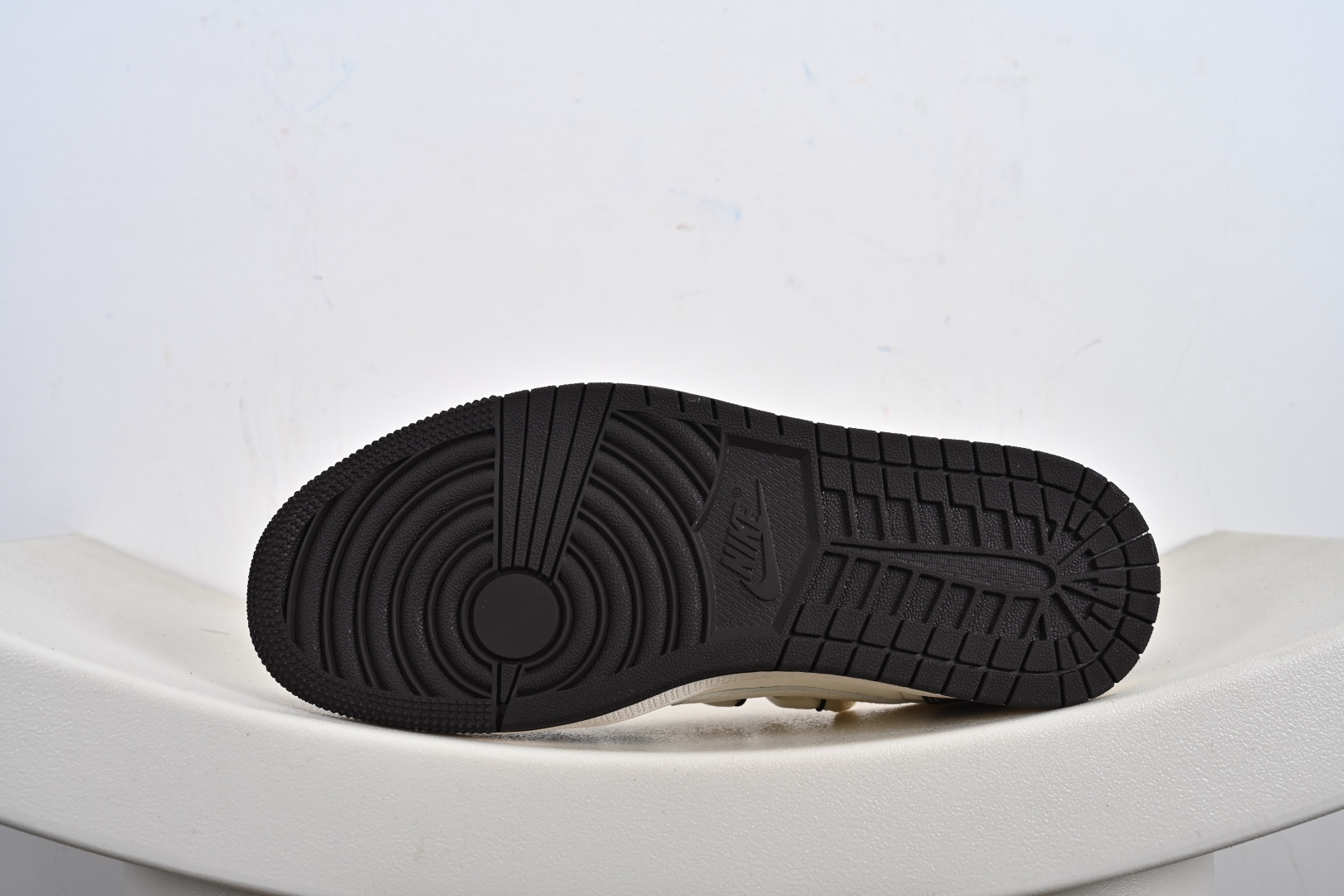 280 Travi Scott x Fragment Design x Air Jordan 1 Low OG SP AJ1 低帮文化休闲板鞋 DM7866-078-Chinese UA Cheap High Quatity Brand Clothes Bags handbags Sneakers wholesale wholesaler seller from China Factory suppliers Fashion Clothing Shoes best Quality Beautiful Price 280 Travi Scott x Fragment Design x Air Jordan 1 Low OG SP AJ1 低帮文化休闲板鞋 DM7866-078