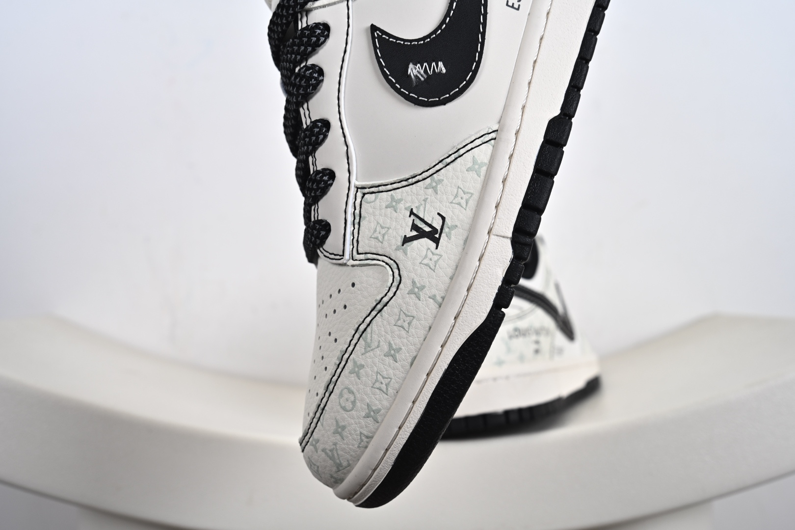 260 Nike SB Dunk Low XD6188-048-Chinese UA Cheap High Quatity Brand Clothes Bags handbags Sneakers wholesale wholesaler seller from China Factory suppliers Fashion Clothing Shoes best Quality Beautiful Price 260 Nike SB Dunk Low XD6188-048