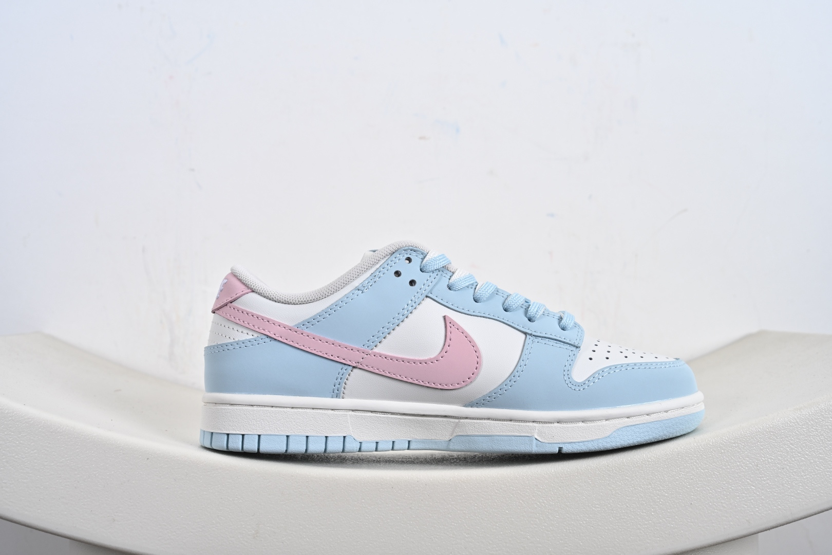 240 Nike Dunk Low 仙桃苏打 此款从夏日苏打水的清甜中汲取灵感 BP0508-034-Chinese UA Cheap High Quatity Brand Clothes Bags handbags Sneakers wholesale wholesaler seller from China Factory suppliers Fashion Clothing Shoes best Quality Beautiful Price 240 Nike Dunk Low 仙桃苏打 此款从夏日苏打水的清甜中汲取灵感 BP0508-034