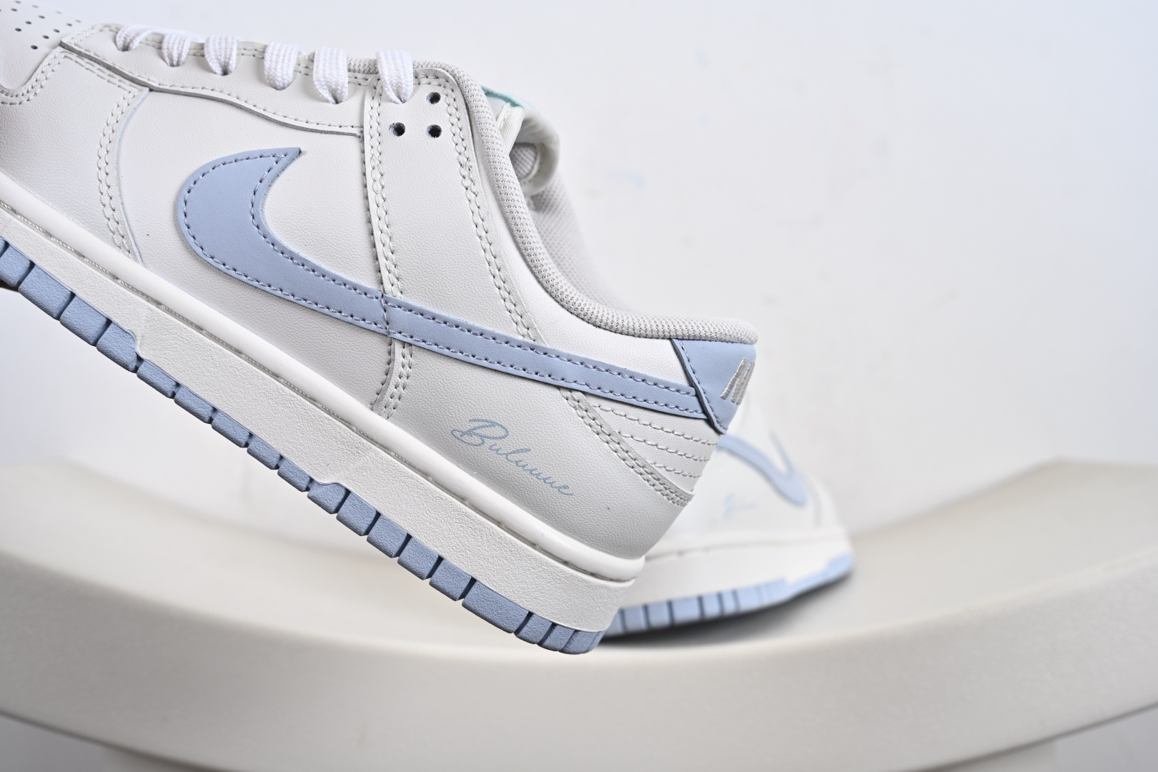 240 Nike SB Dunk Low ”Just Do It” 周年高端定制 低帮休闲板鞋 WB0510-067-Chinese UA Cheap High Quatity Brand Clothes Bags handbags Sneakers wholesale wholesaler seller from China Factory suppliers Fashion Clothing Shoes best Quality Beautiful Price 240 Nike SB Dunk Low ”Just Do It” 周年高端定制 低帮休闲板鞋 WB0510-067