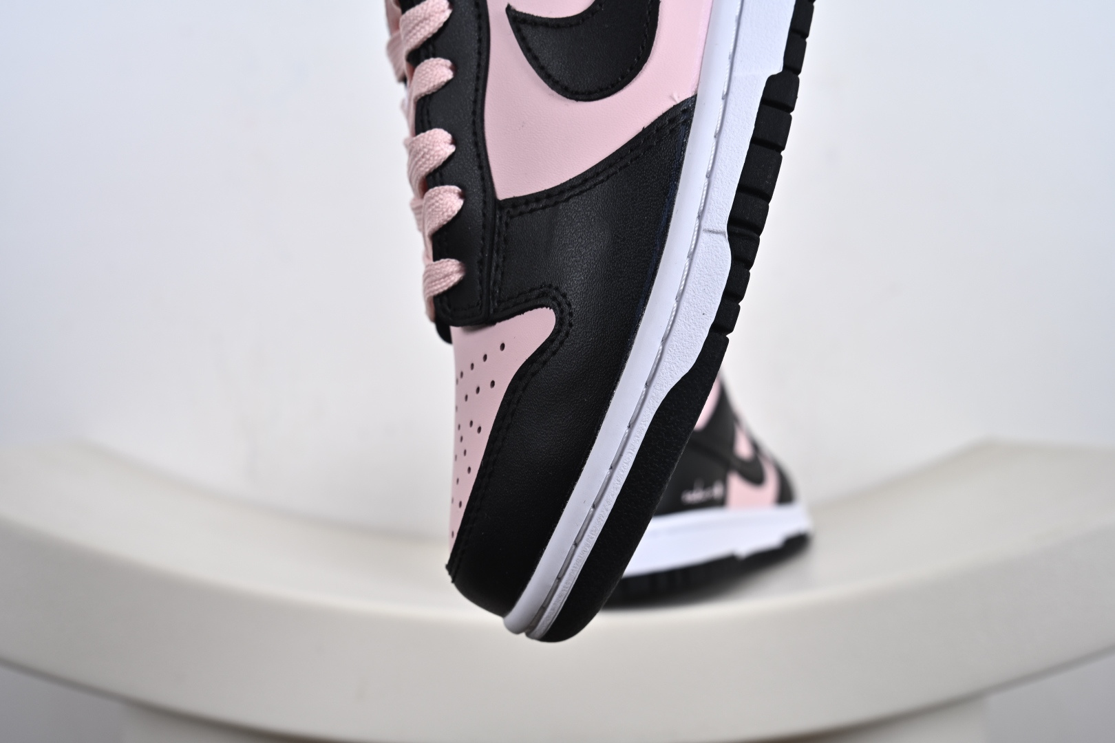 220 纯原 Nike Dunk Low 芝樱粉 黑粉 若初绽芝樱 CW1590-100-Chinese UA Cheap High Quatity Brand Clothes Bags handbags Sneakers wholesale wholesaler seller from China Factory suppliers Fashion Clothing Shoes best Quality Beautiful Price 220 纯原 Nike Dunk Low 芝樱粉 黑粉 若初绽芝樱 CW1590-100