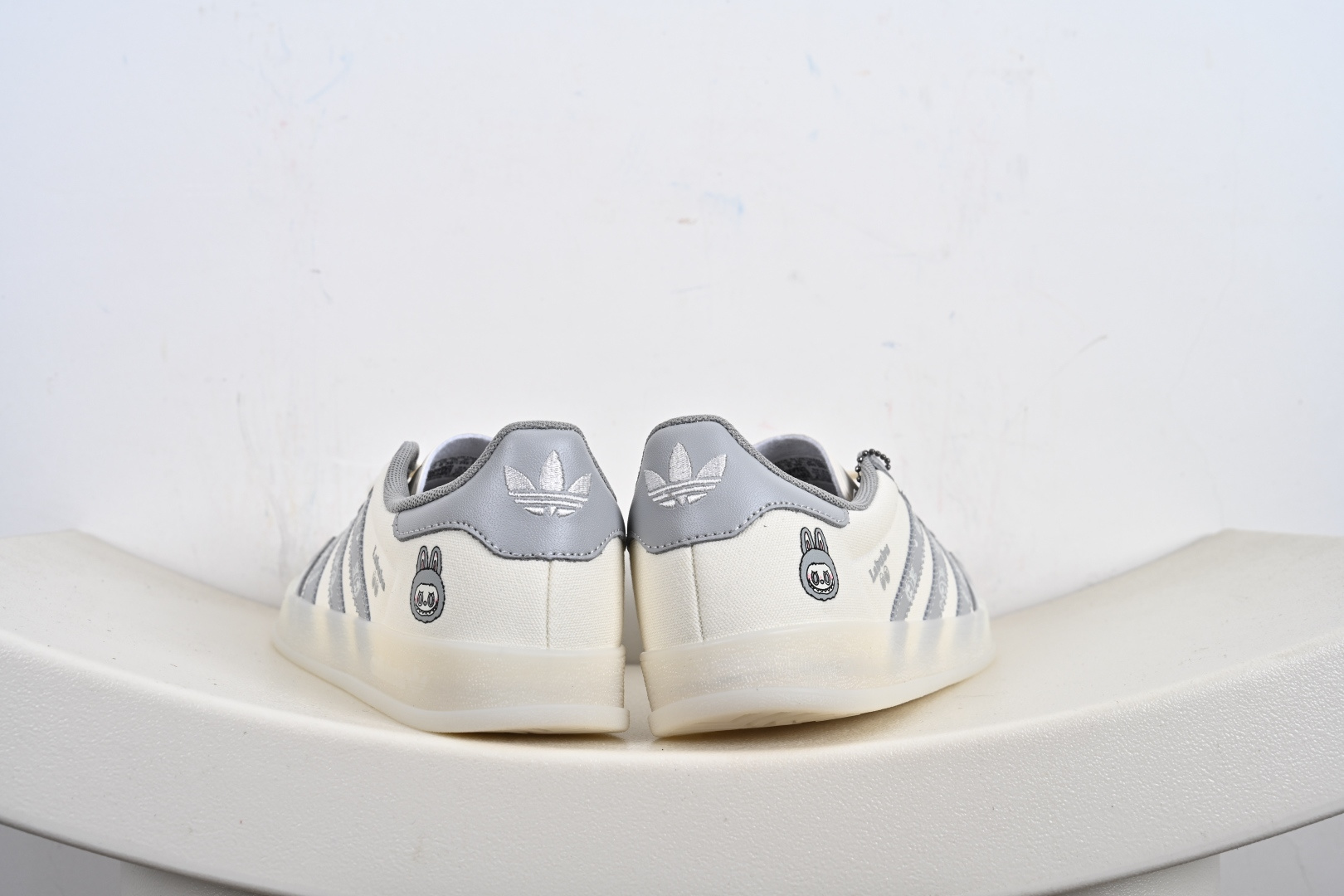 240 阿迪/adidas team court LV 浮夸的日韩版面与鞋底 颜值爆棚 开学季不撞鞋 DM1234-001