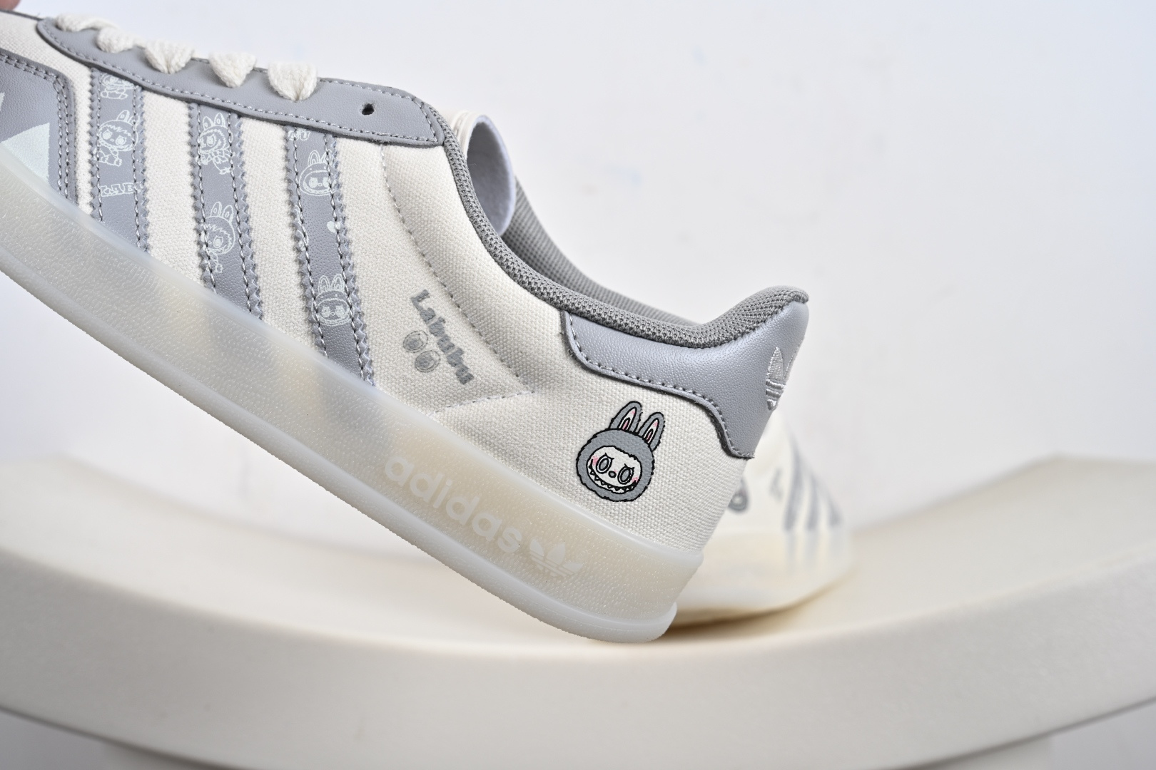 240 阿迪/adidas team court LV 浮夸的日韩版面与鞋底 颜值爆棚 开学季不撞鞋 DM1234-001