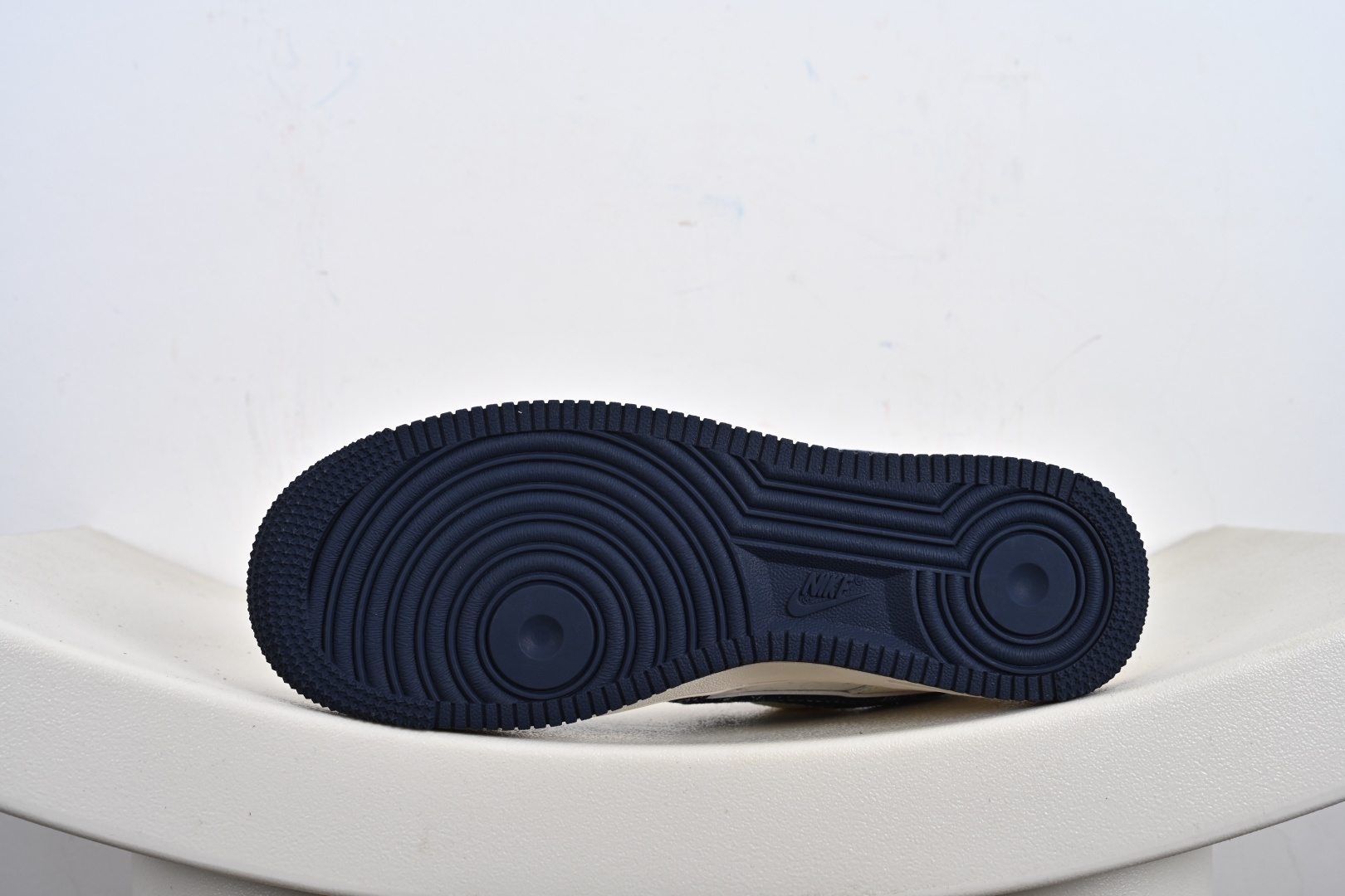 240 海外限量发售！ 空军 低帮 休闲鞋 折边针车 工艺难度大 KB1688-003 YX5066-355