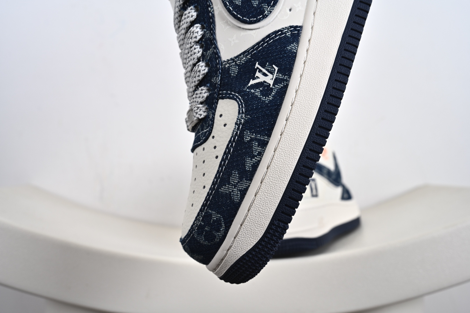 240 海外限量发售！ 空军 低帮 休闲鞋 折边针车 工艺难度大 KB1688-003 YX5066-355