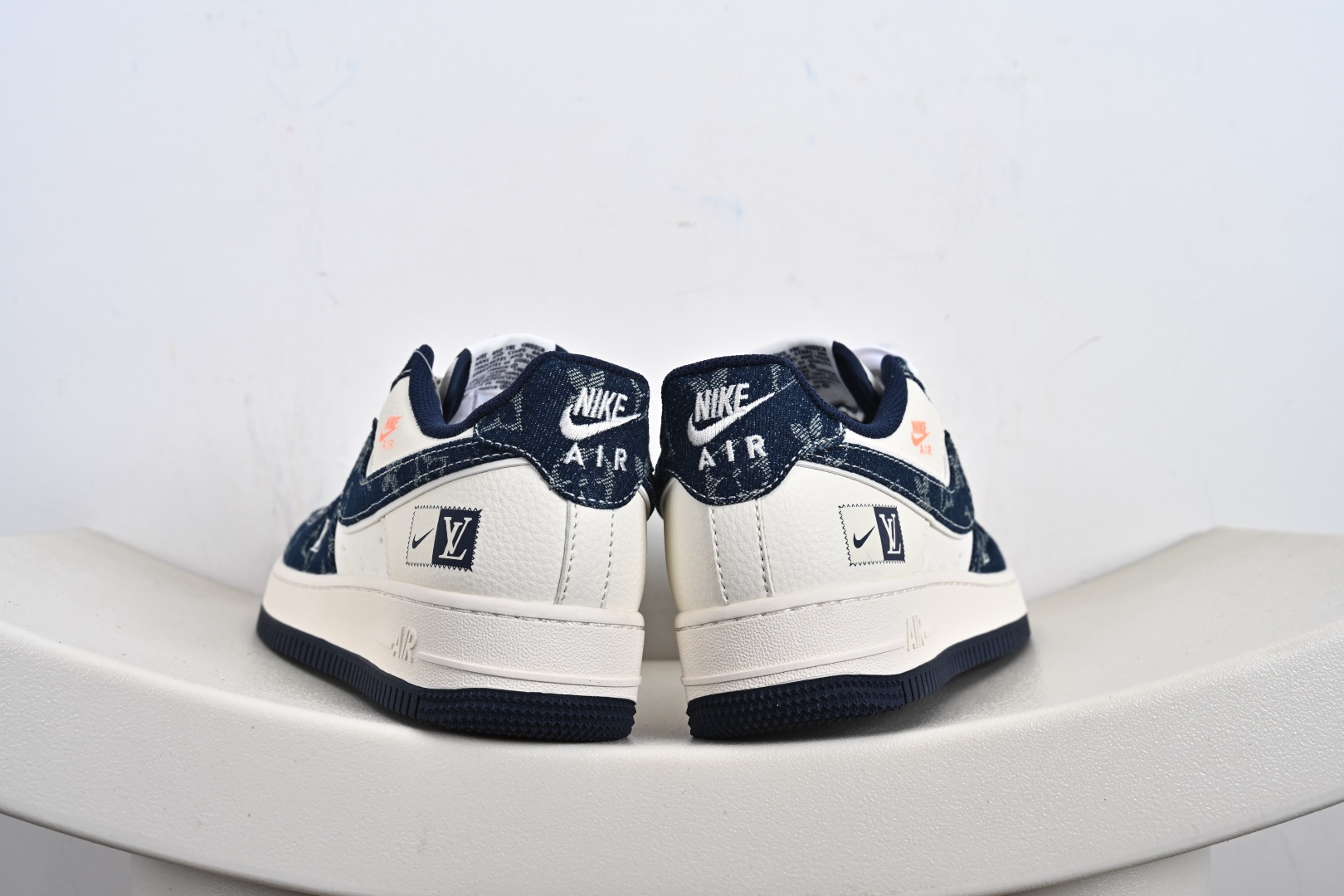 240 海外限量发售！ 空军 低帮 休闲鞋 折边针车 工艺难度大 KB1688-003 YX5066-355