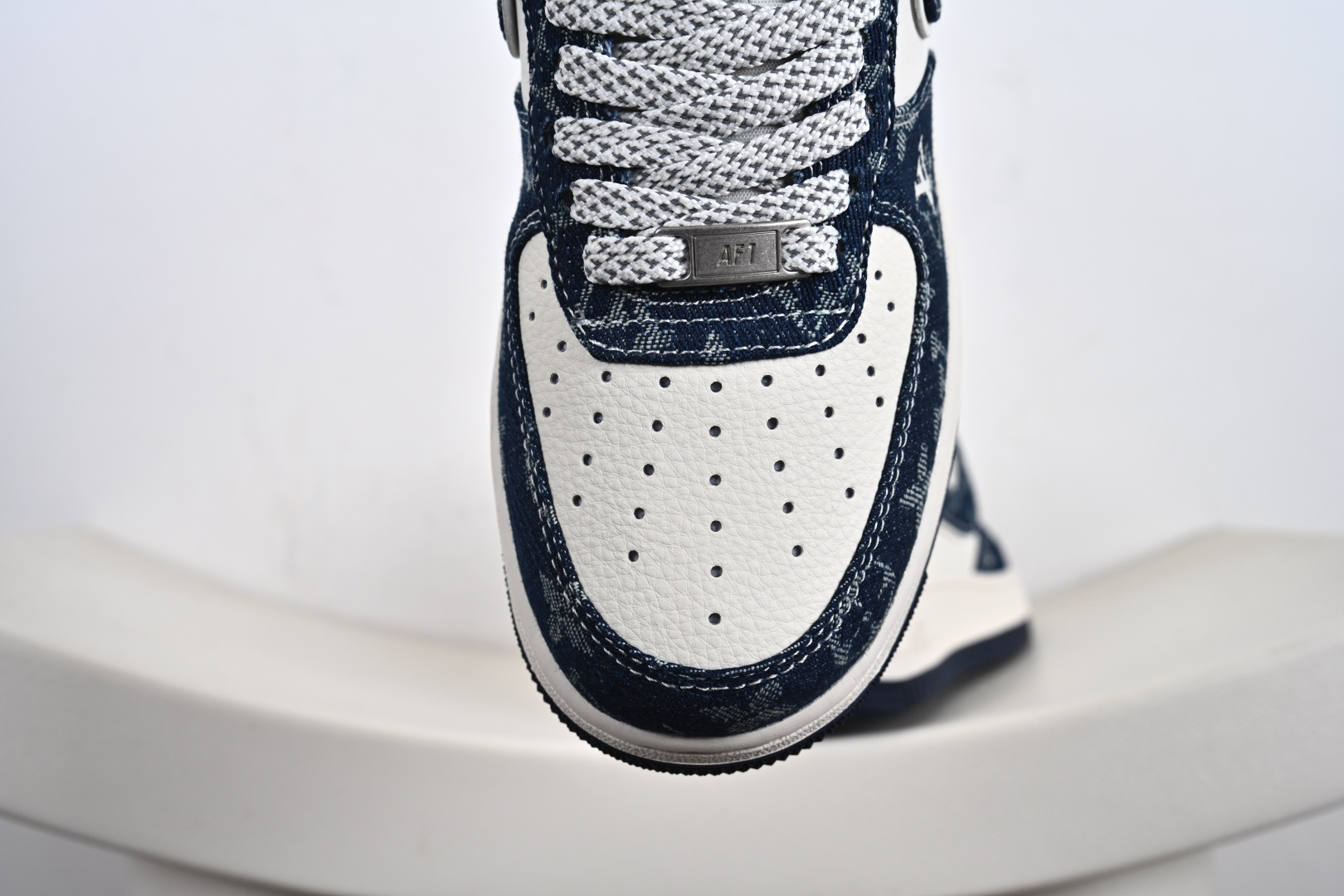 240 海外限量发售！ 空军 低帮 休闲鞋 折边针车 工艺难度大 KB1688-003 YX5066-355