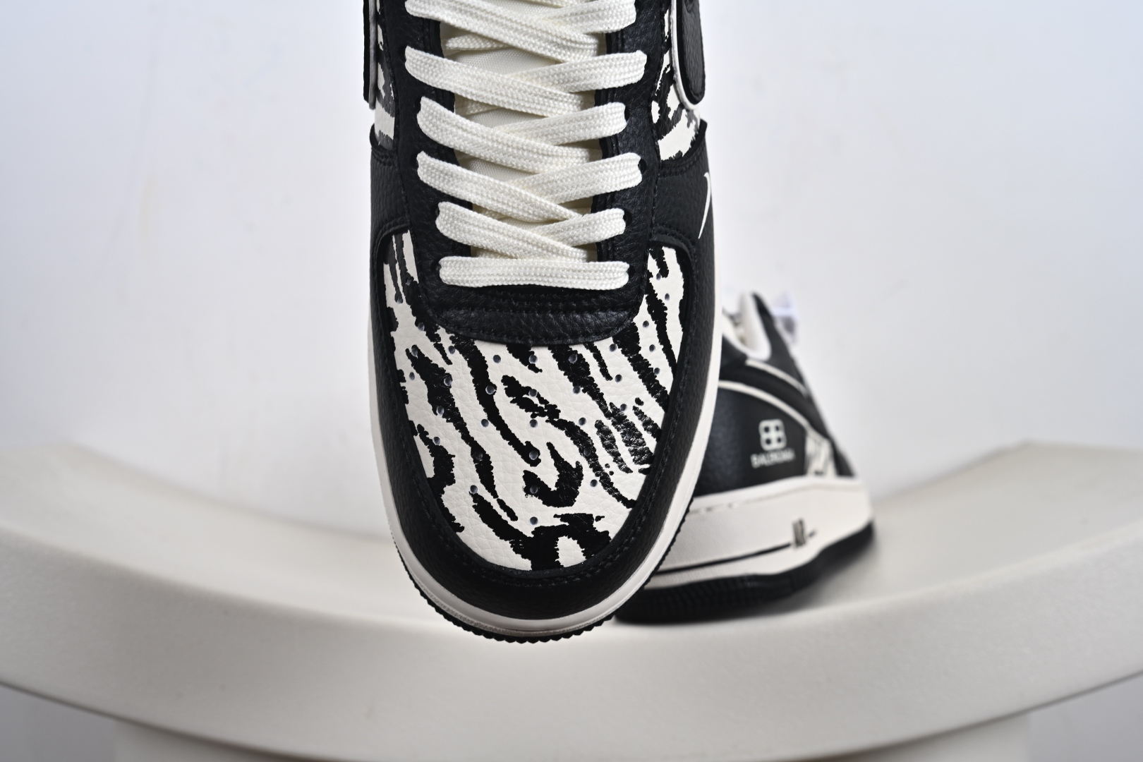 NIke Air Force 1 '07 Low 空军一号低帮 运动鞋 休闲鞋 HJ3318-004