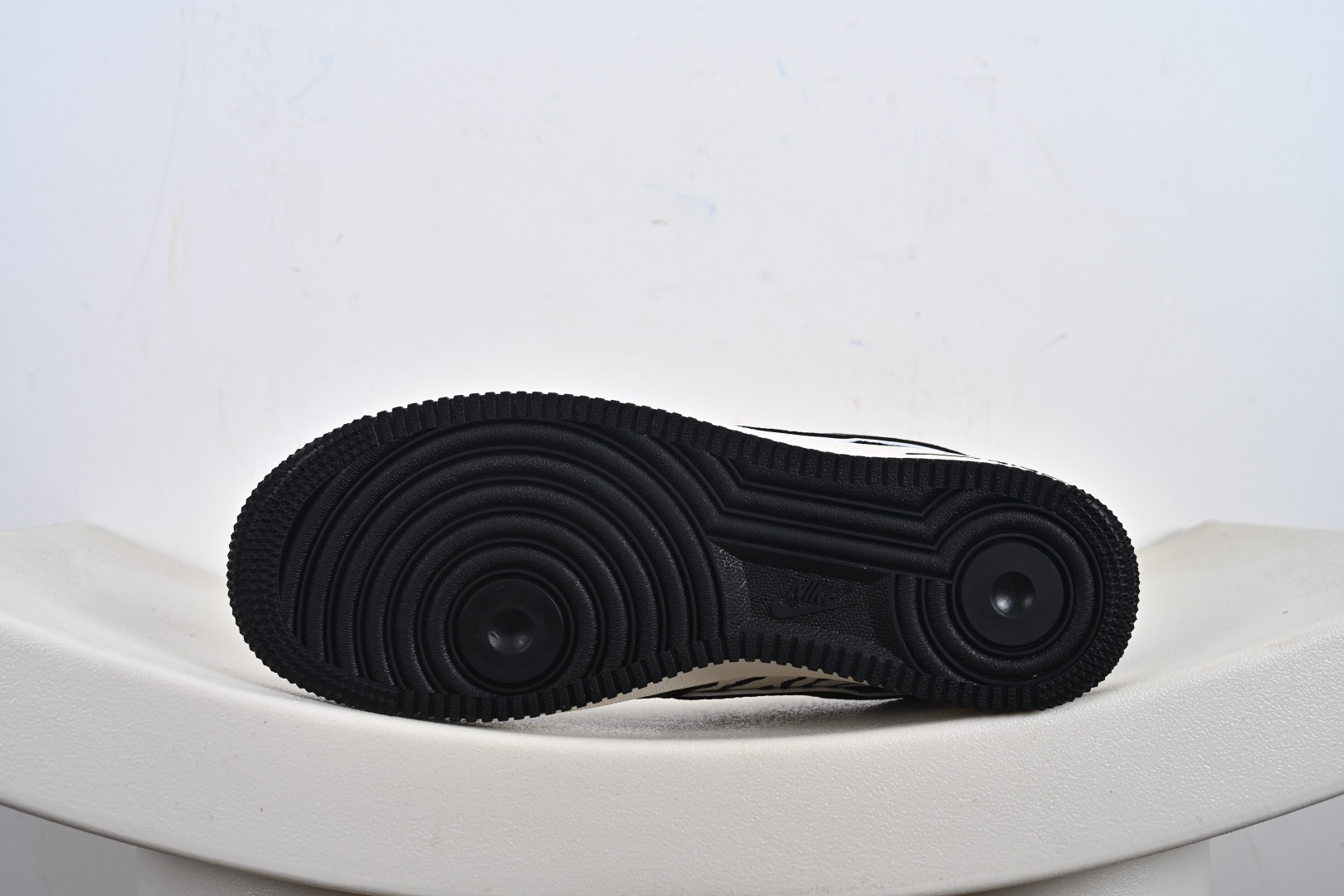 NIke Air Force 1 '07 Low 空军一号低帮 运动鞋 休闲鞋 HJ3318-004