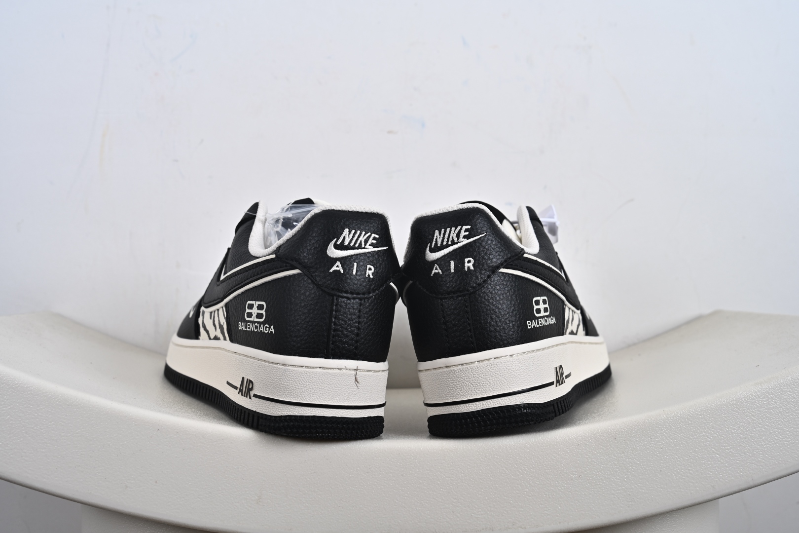 NIke Air Force 1 '07 Low 空军一号低帮 运动鞋 休闲鞋 HJ3318-004