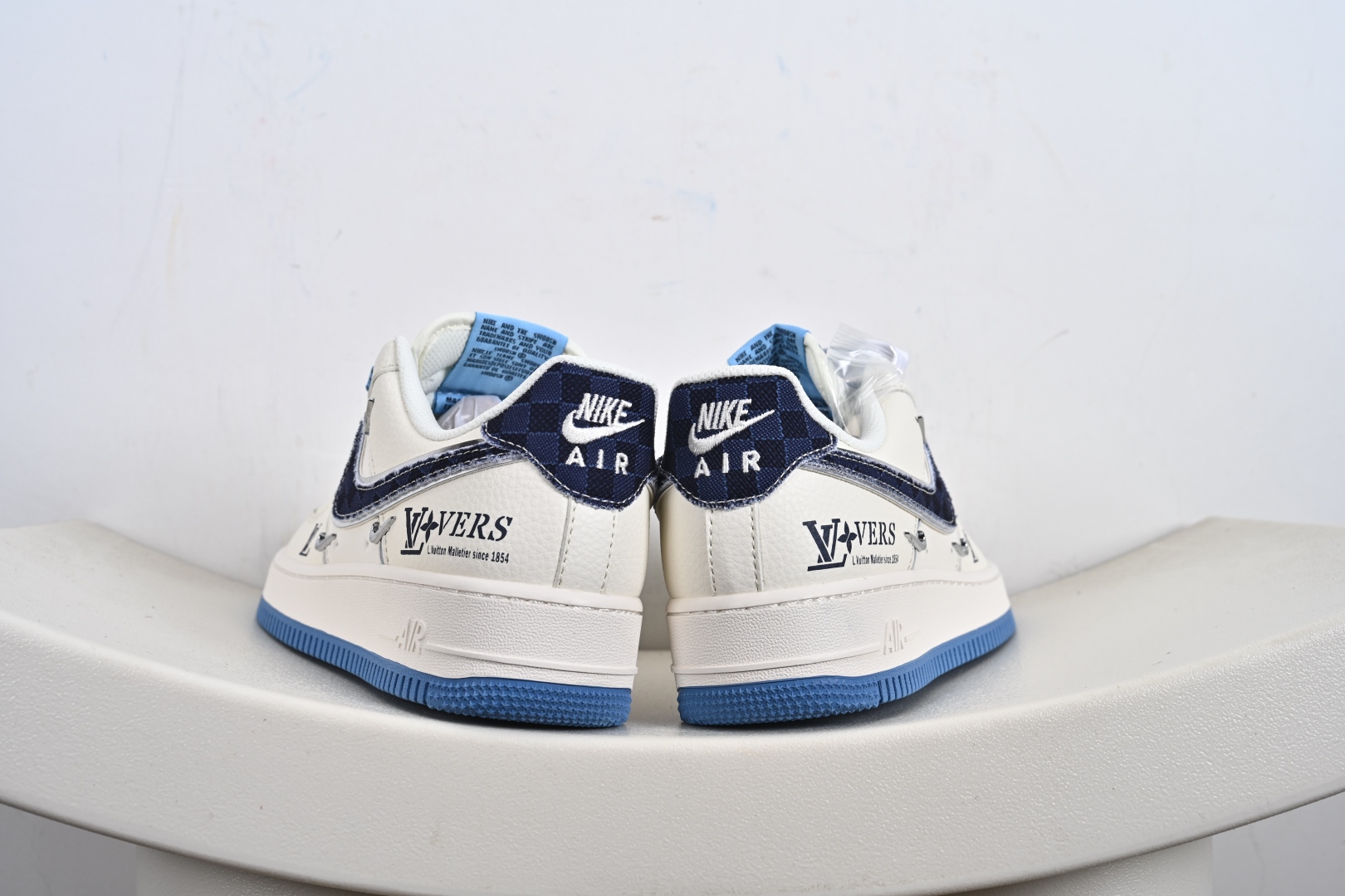 240 定制版 NIke Air Force 1 '07 Low “LV联名——米蓝四勾”空军一号 低帮 运动鞋 XS2869-003