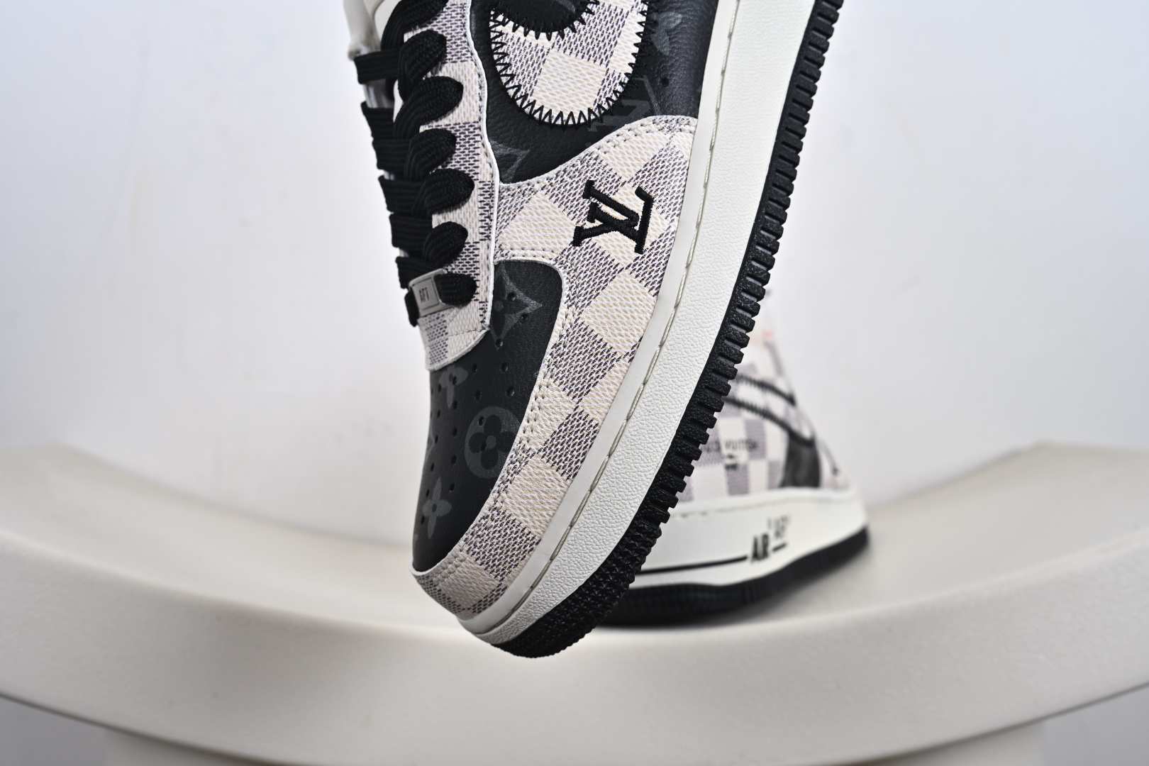 NIke Air Force 1 '07 Low LV联名--格纹雾灰 空军一号低帮 运动鞋 SC0601-562