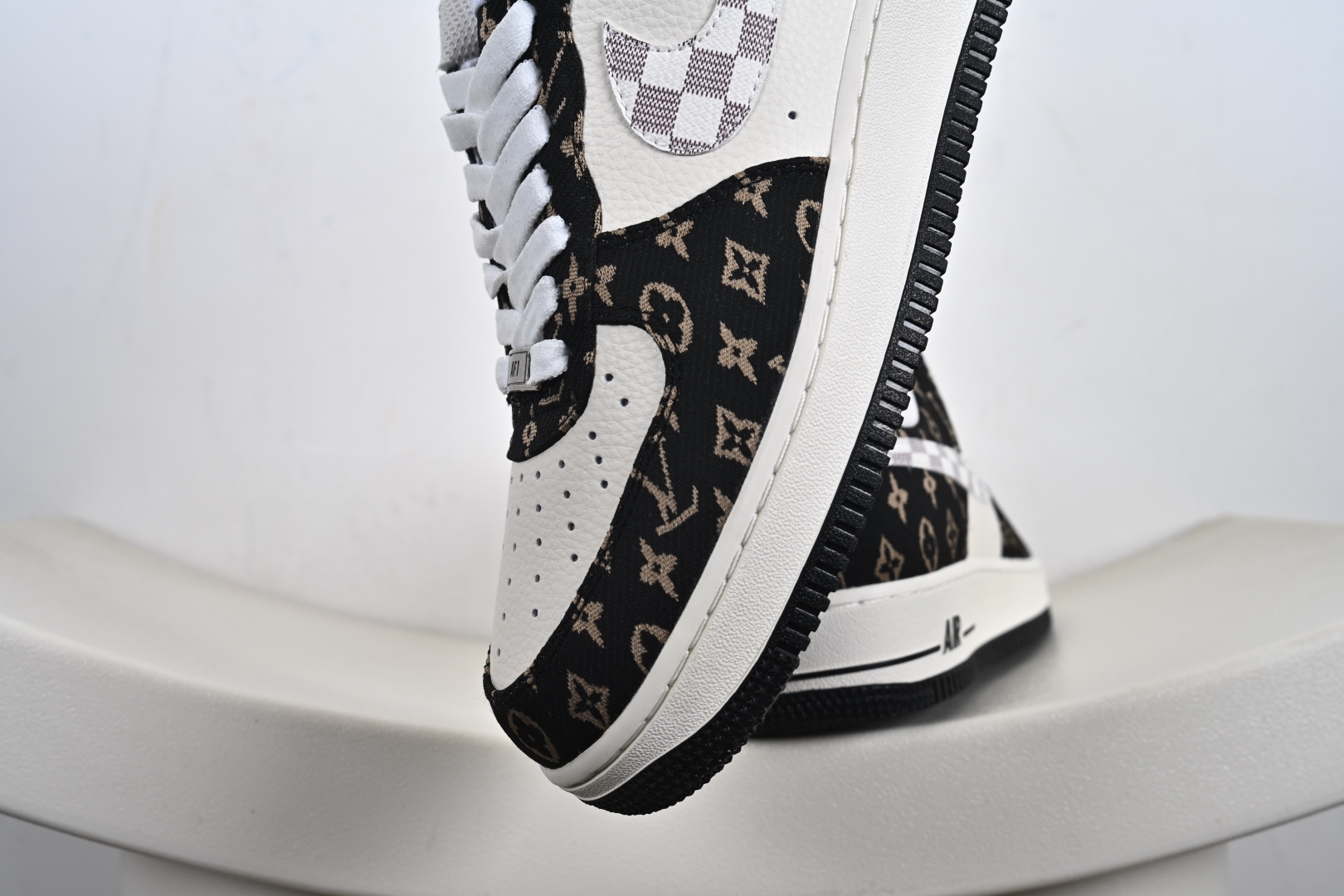 定制版 Nike Air Force 1'07 Low LV联名 黑金织布 空军一号低帮休闲板鞋 BZ6880-104