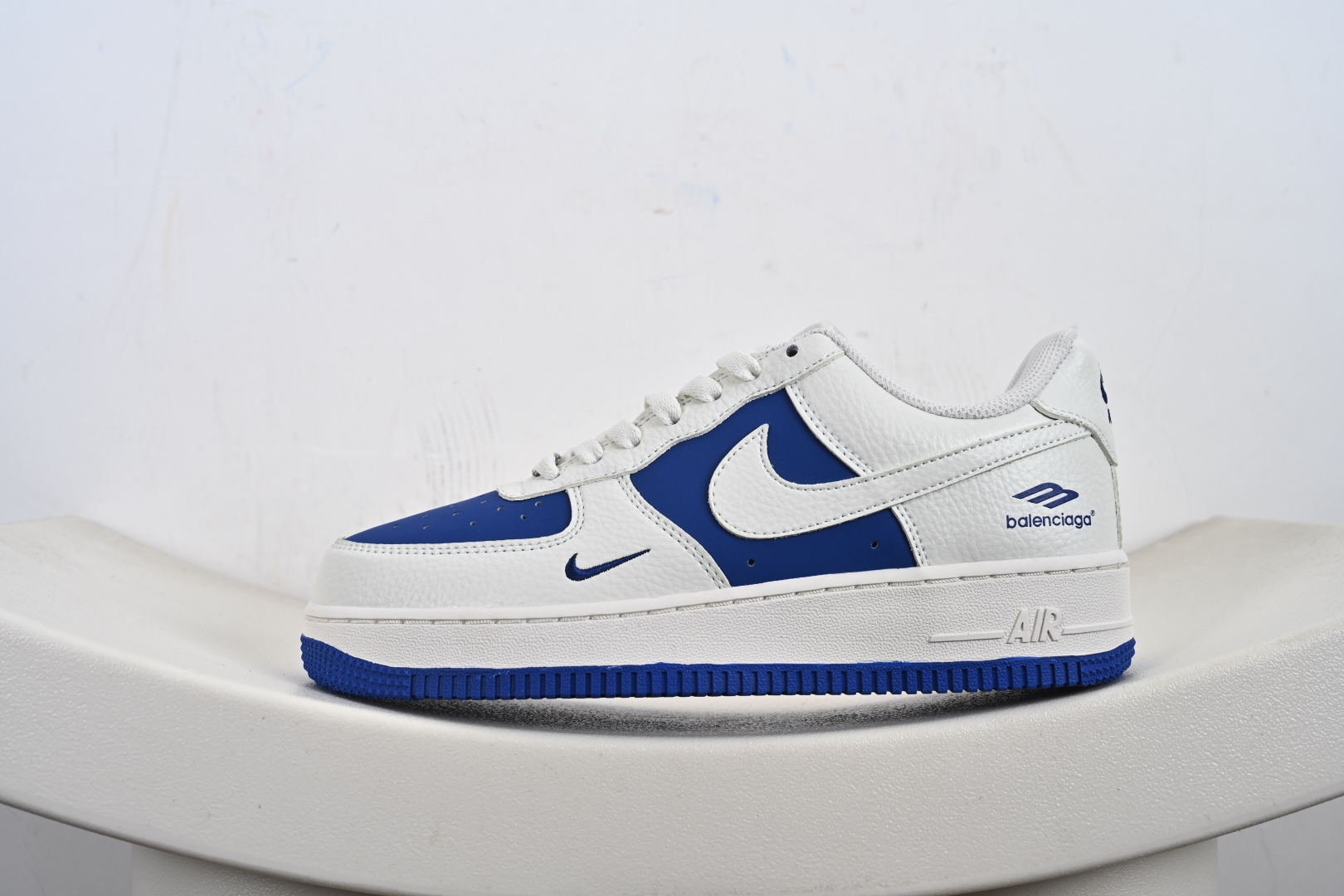 Nike Air Force 1 '07 Low 巴黎世家联名--- 白蓝双色 KX2532-501