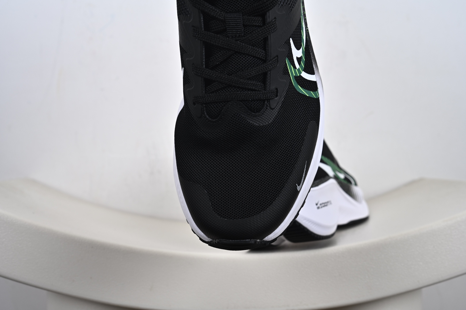 Nike ZOOM Plus LV联名 飞马跑步鞋 CK4318-159