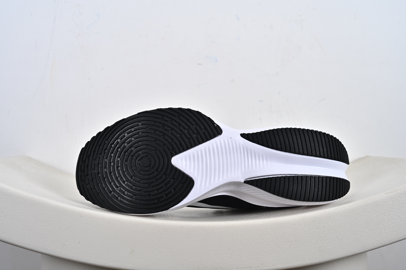 Nike ZOOM Plus LV联名 飞马跑步鞋 CK4318-159