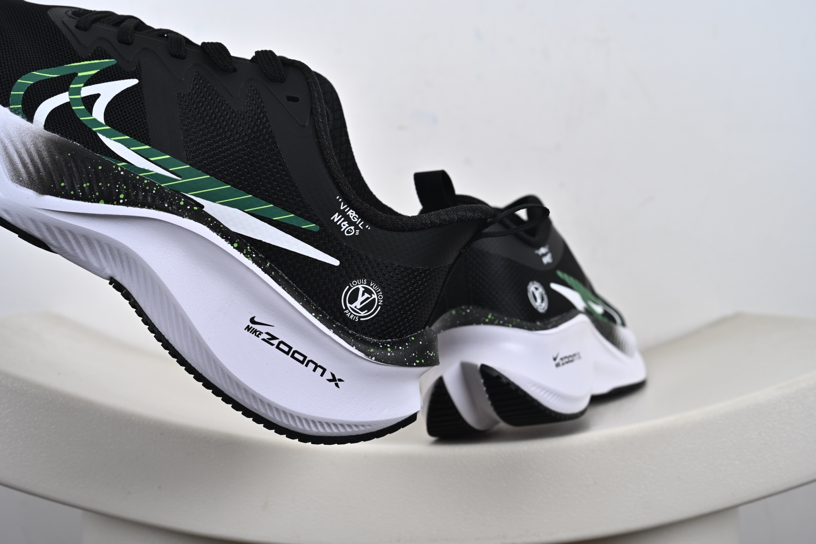 Nike ZOOM Plus LV联名 飞马跑步鞋 CK4318-159
