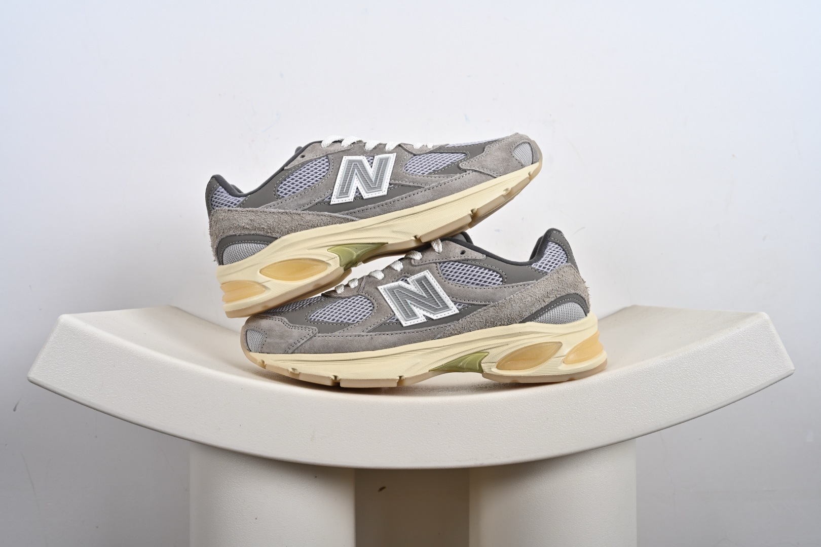 New Balance M2010系列 新百伦 复古老风爹网布跑步闲休运动鞋 U2010GD