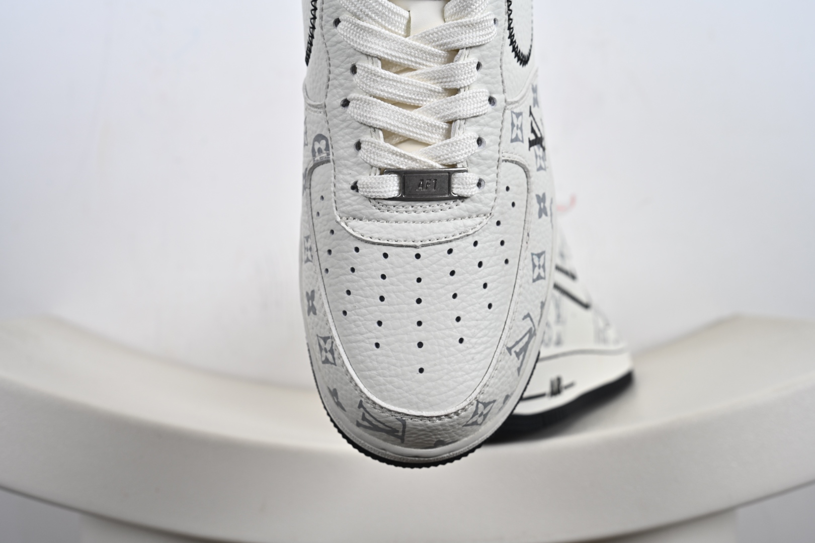 NIke Air Force 1 '07 Low LV联名--米白黑线 空军一号低帮 SC0601-557