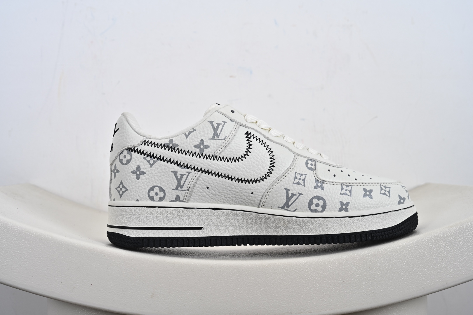 NIke Air Force 1 '07 Low LV联名--米白黑线 空军一号低帮 SC0601-557