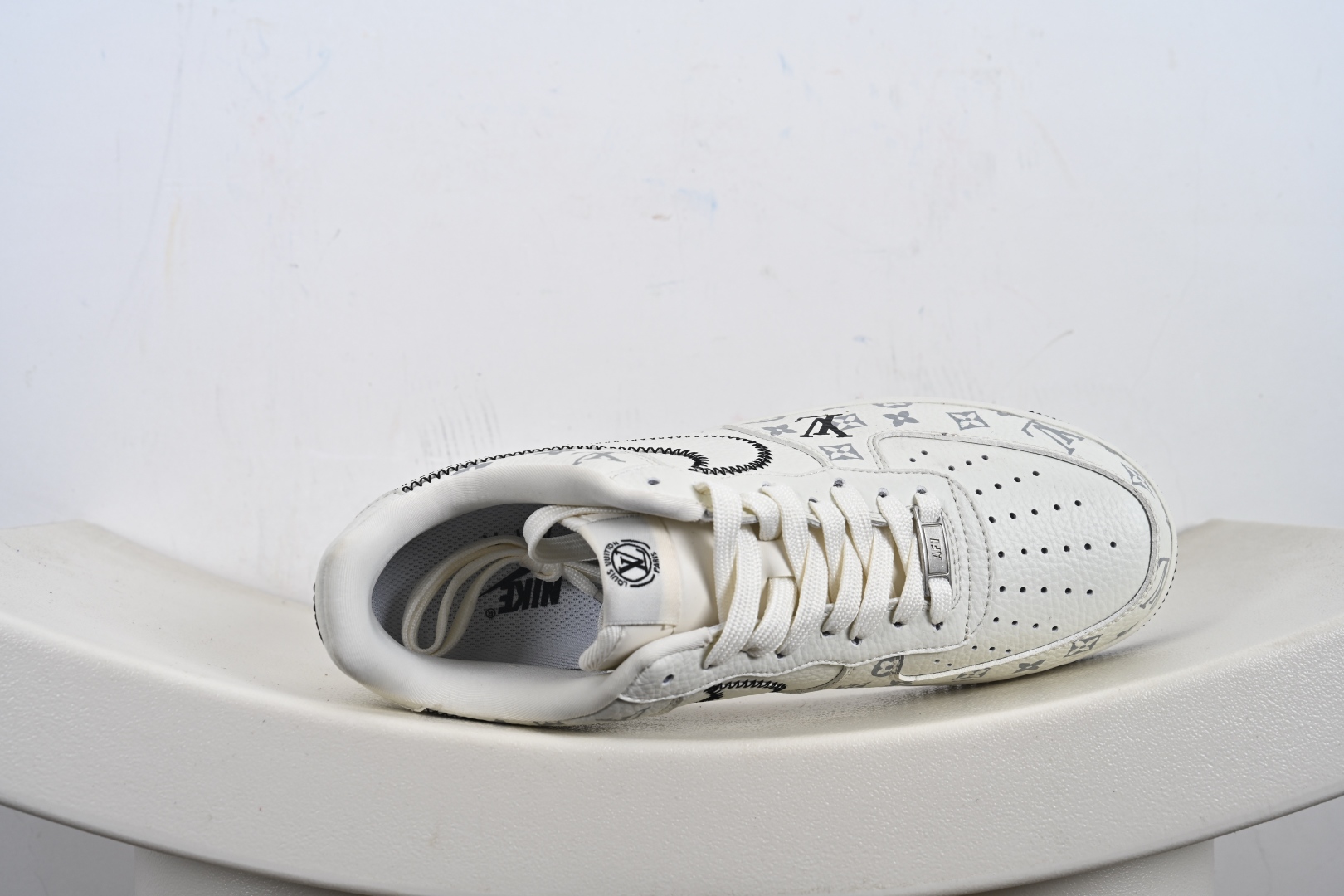 NIke Air Force 1 '07 Low LV联名--米白黑线 空军一号低帮 SC0601-557