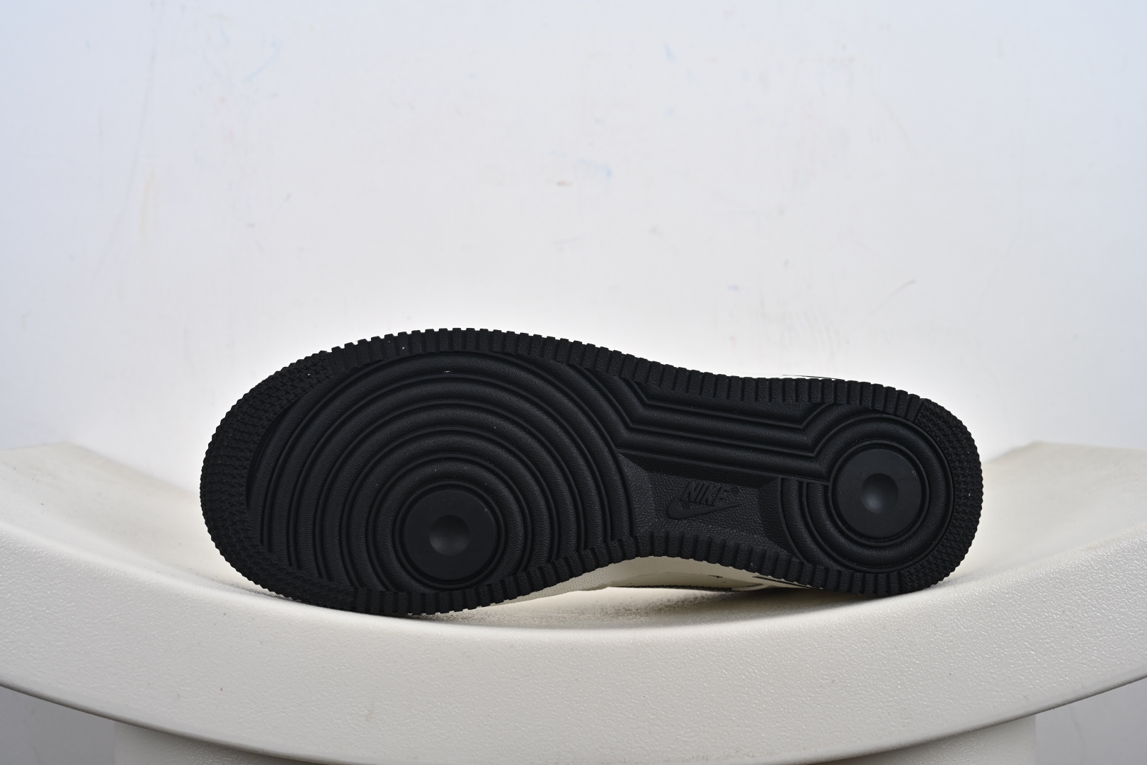 NIke Air Force 1 '07 Low LV联名--米白黑线 空军一号低帮 SC0601-557