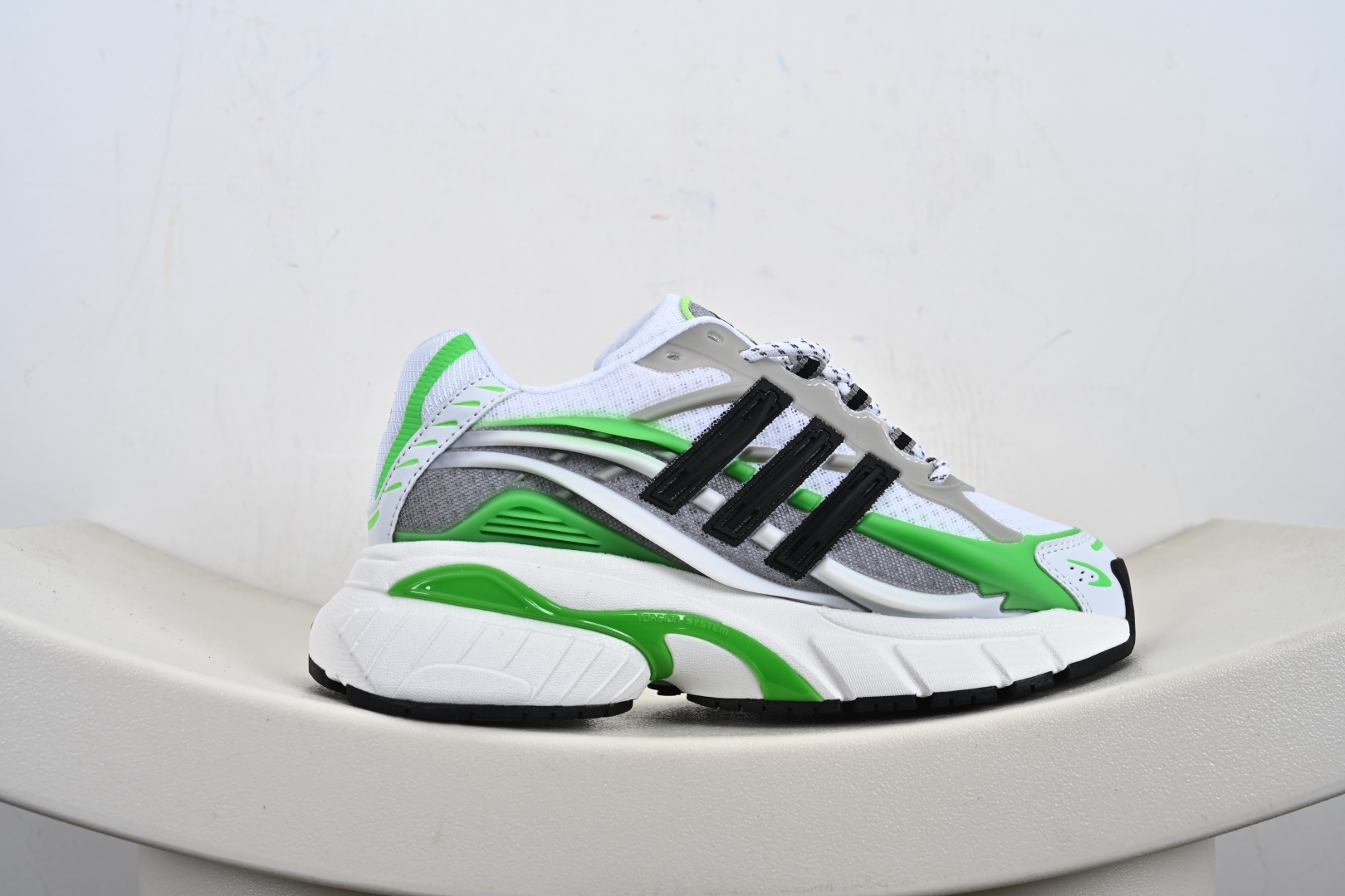 Adidas Originals Adistar Jellyfish JP9269 阿迪复古舒适防滑减震运动鞋