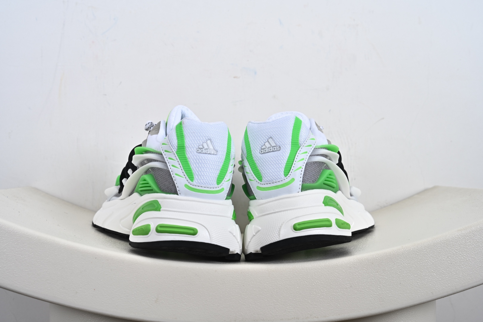 Adidas Originals Adistar Jellyfish JP9269 阿迪复古舒适防滑减震运动鞋