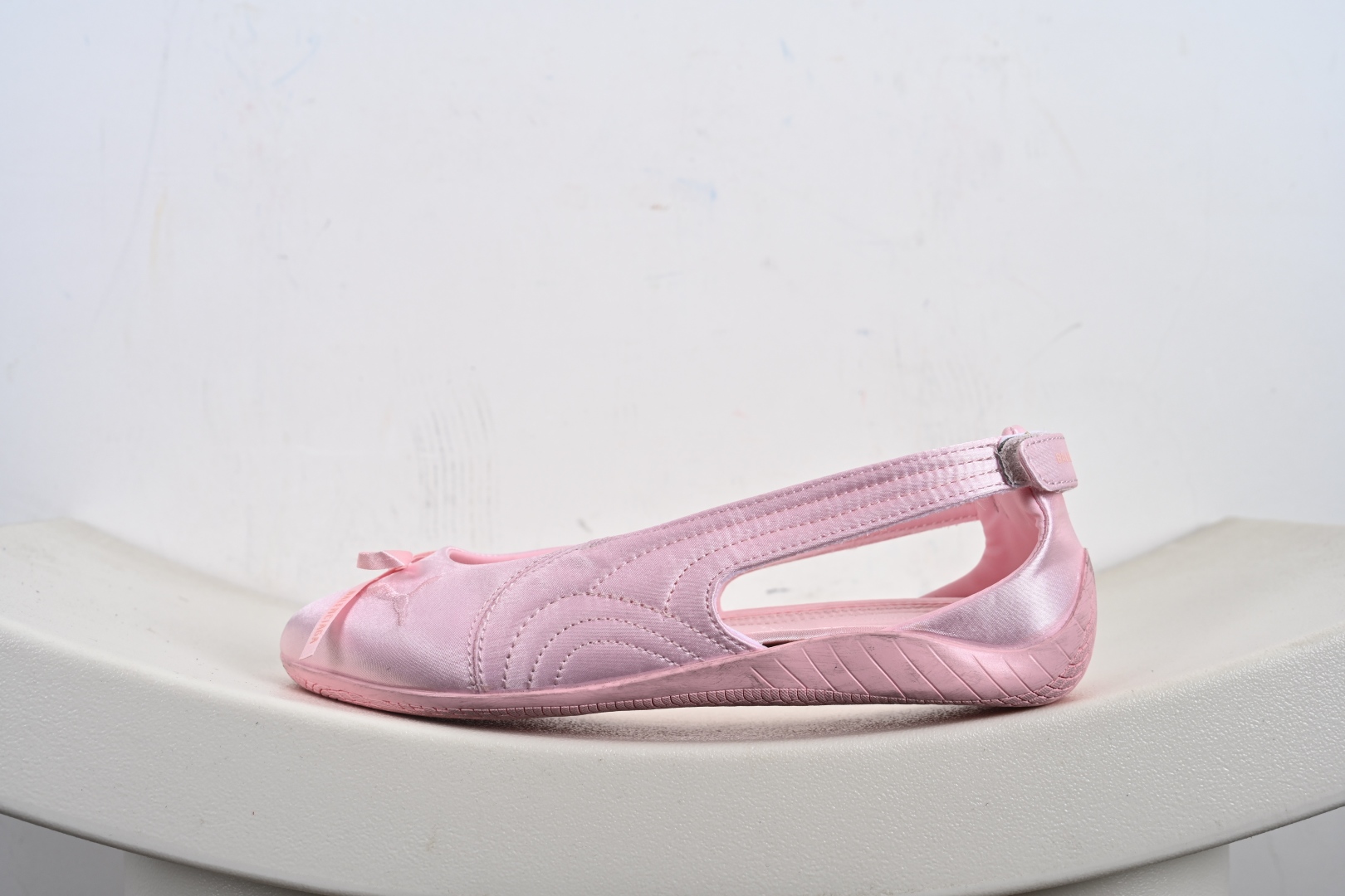Balenciaga巴黎世家 PUMA/彪马 speedcat 圆头魔术贴做旧 芭蕾舞鞋 女款 彪马凉鞋 847163 WSDST 5500