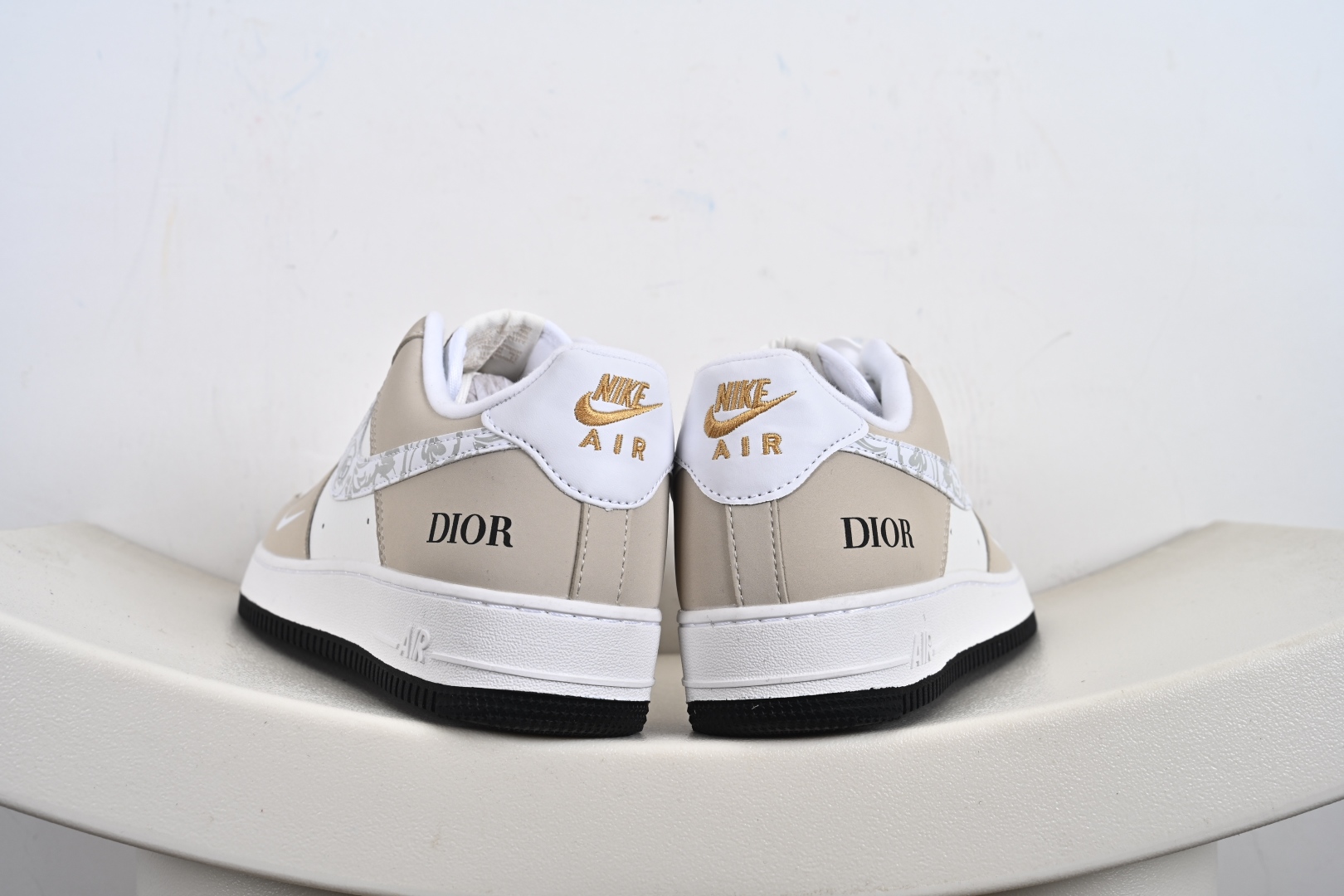 Dior x Nike Air Force 1 Low C迪奥 x 耐克 空军一号 低帮 联名奶白黑 休闲运动板鞋 DQ6628-161