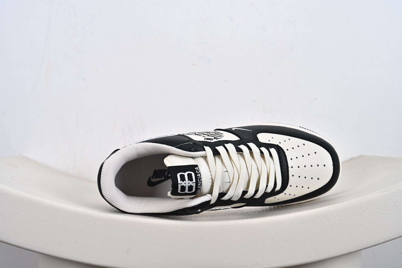 240 Balenciaga x Nike Air Force 1 米黑创意勾 HJ3318-003