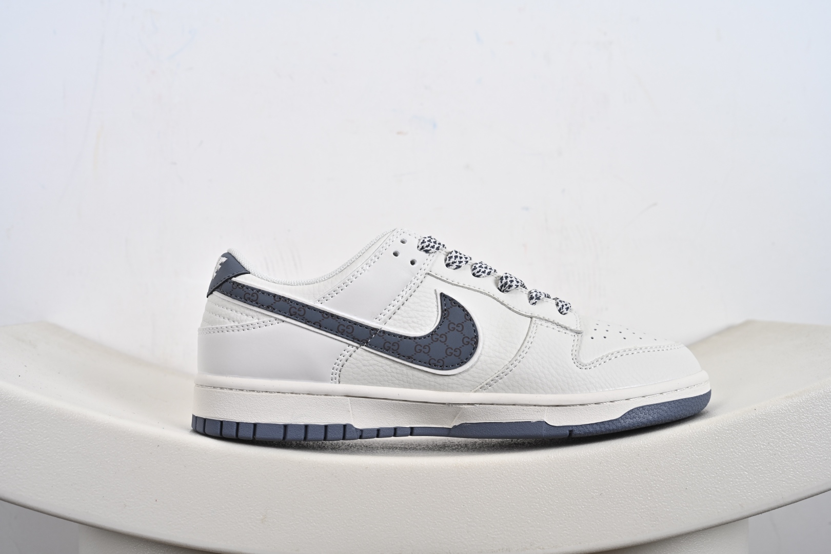 260 定制版 Nike SB Dunk Low 古驰联名 灰花勾 周年高端定制 低帮休闲板鞋 CS1688-121