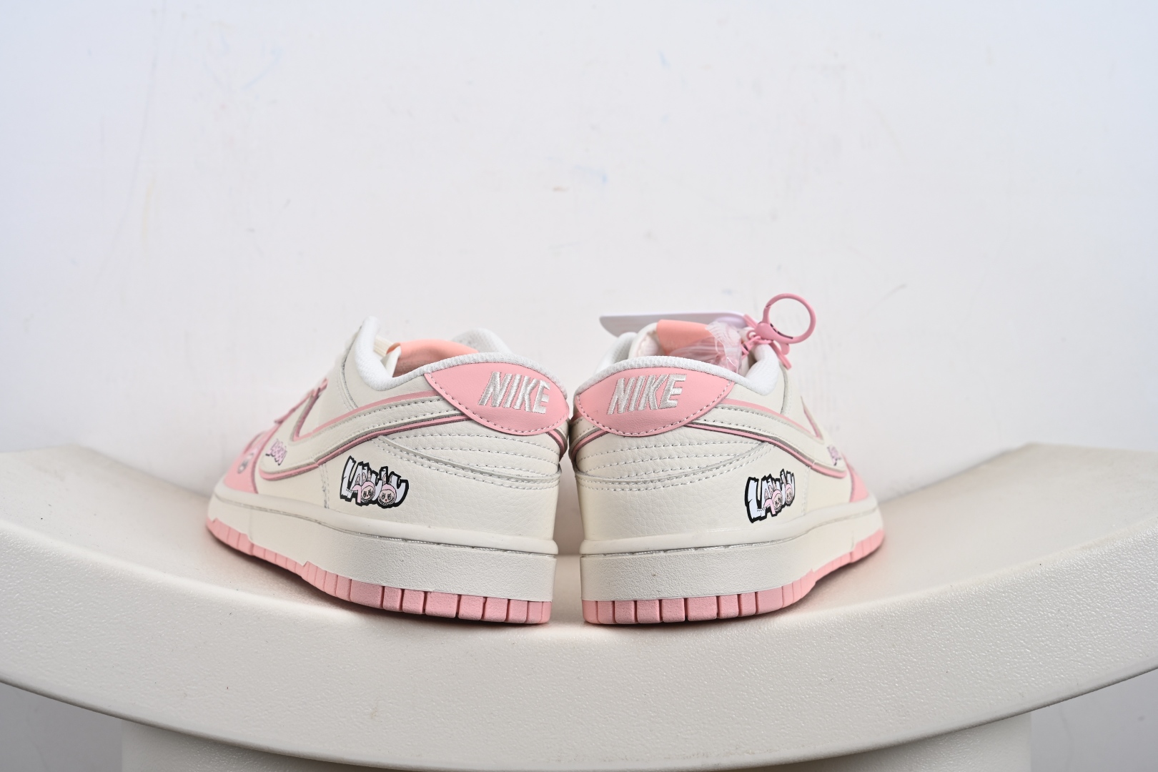 Nike SB Dunk Low “labubu拉布布联名 F高端定制 低帮休闲板鞋 DS6608-009