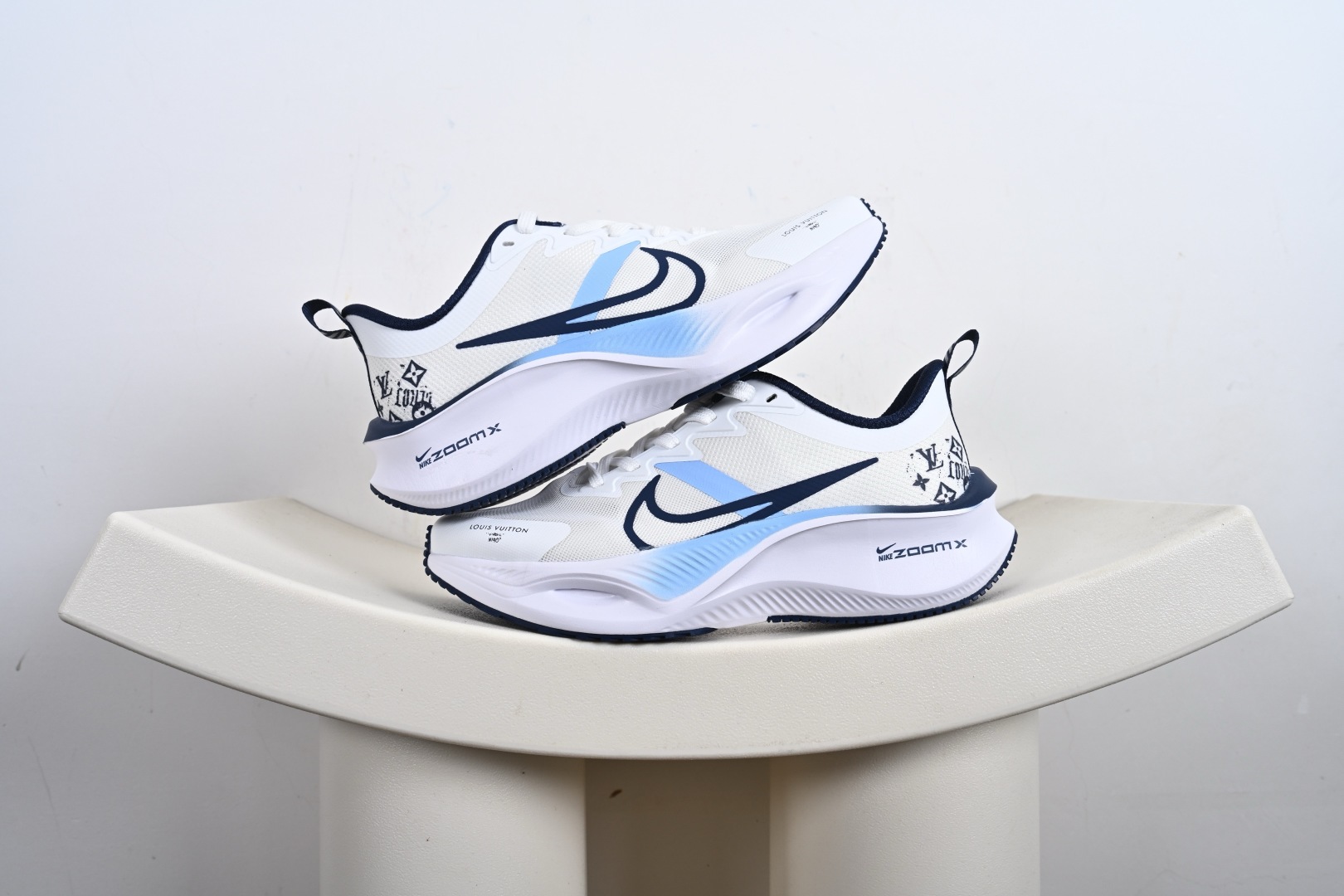 Nike ZOOM Plus LV联名 飞马跑步鞋 CK4318-159