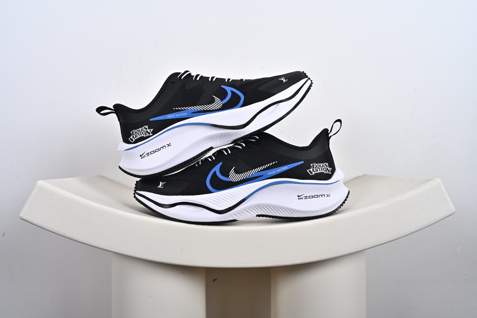 Nike ZOOM Plus LV联名 飞马跑步鞋 CK4318-159