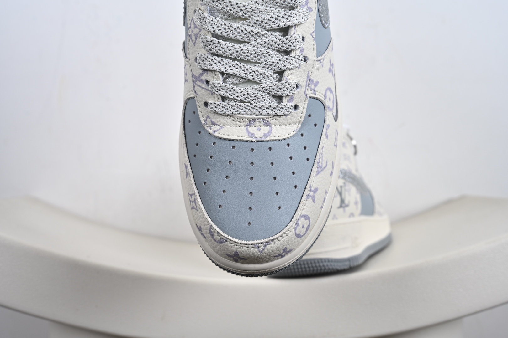 定制版 NIke Air Force 1 '07 Low “LV联名——闪银勾”空军一号 低帮 运动鞋 DF0188-078