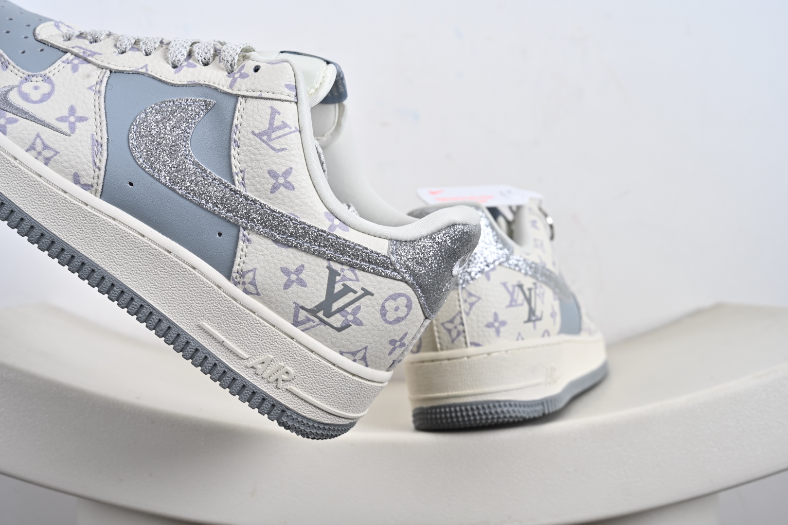 定制版 NIke Air Force 1 '07 Low “LV联名——闪银勾”空军一号 低帮 运动鞋 DF0188-078