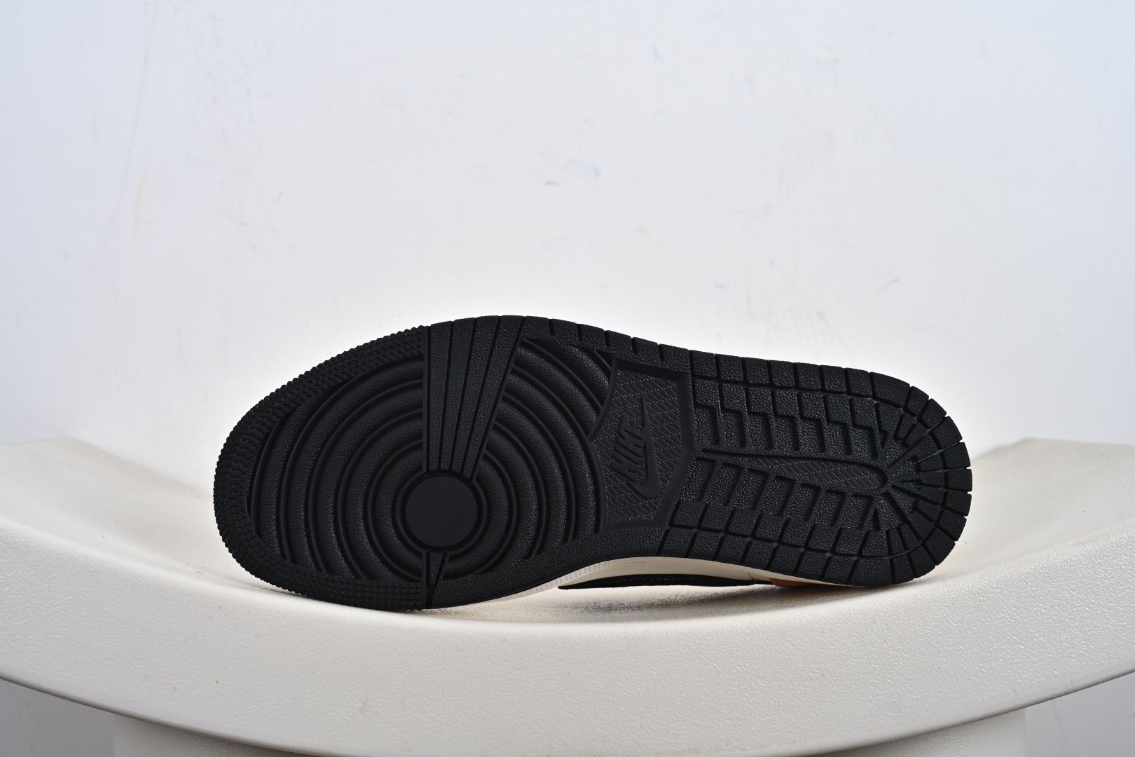 Fragment x Travis Scott x Supreme Air Jordan 1 Low 三方联名倒钩 HS8068-059